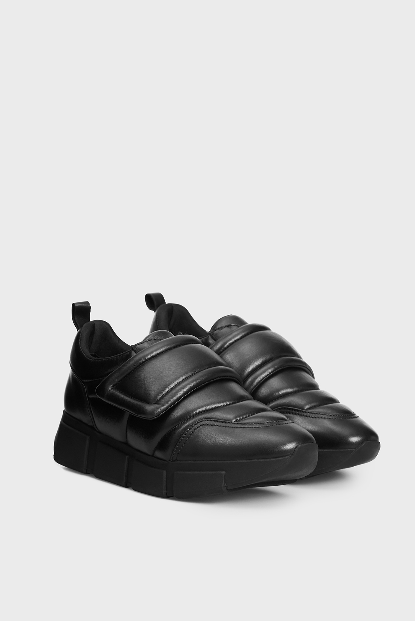 Женские черные кожаные кроссовки Carolina 8