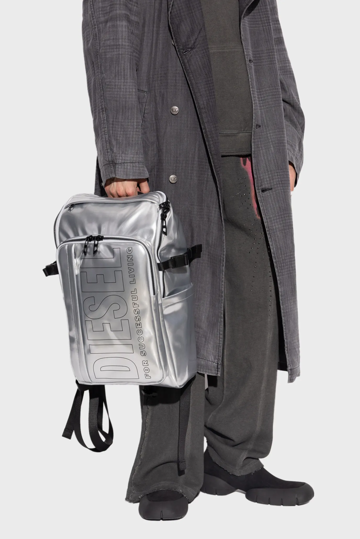 Чемодан DIESEL METALLIC PU BACKPACK-BLACK 3