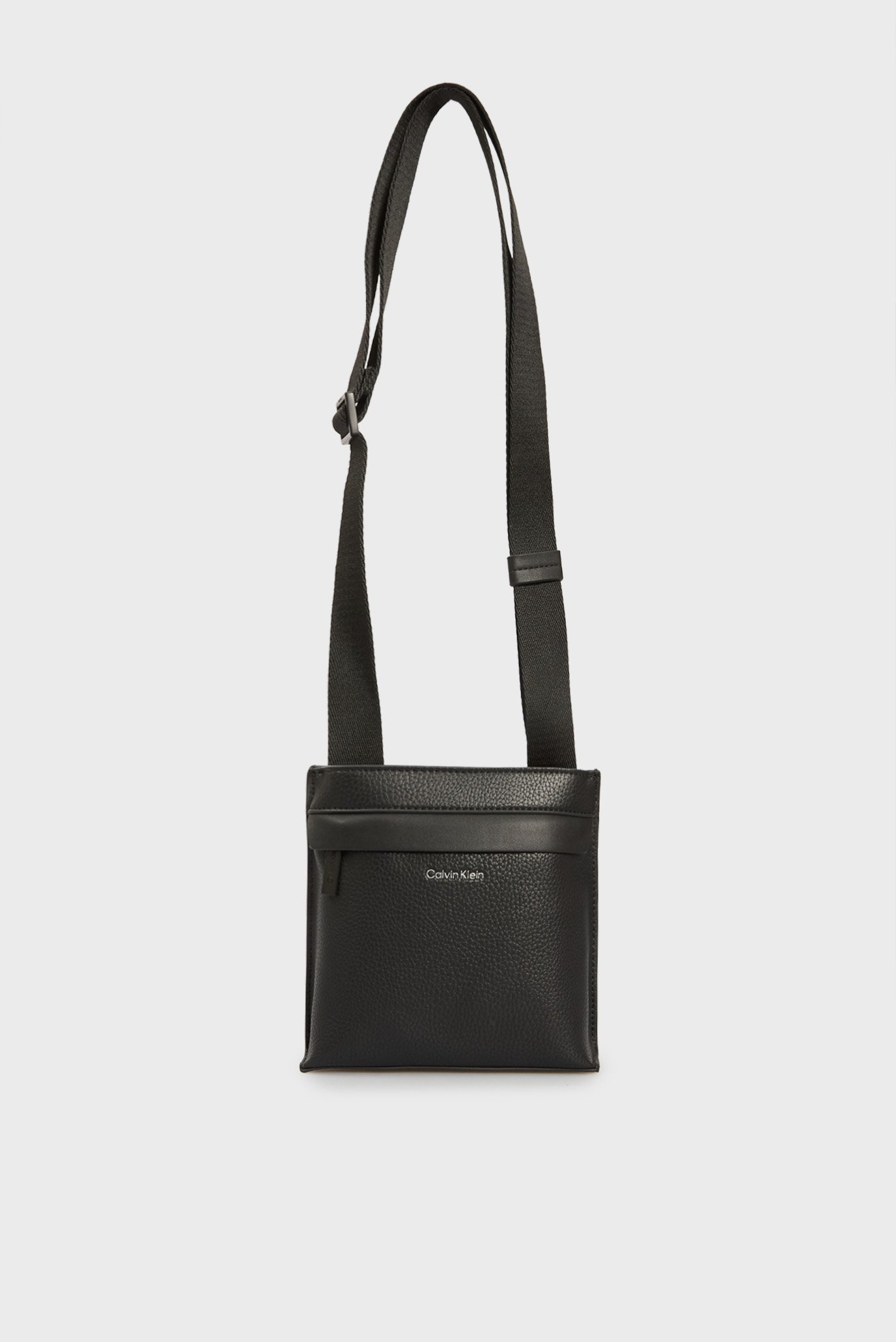 Мужская черная сумка K MUST FLATPACK XSCalvin Klein Мужская черная сумка K MUST FLATPACK XS 5