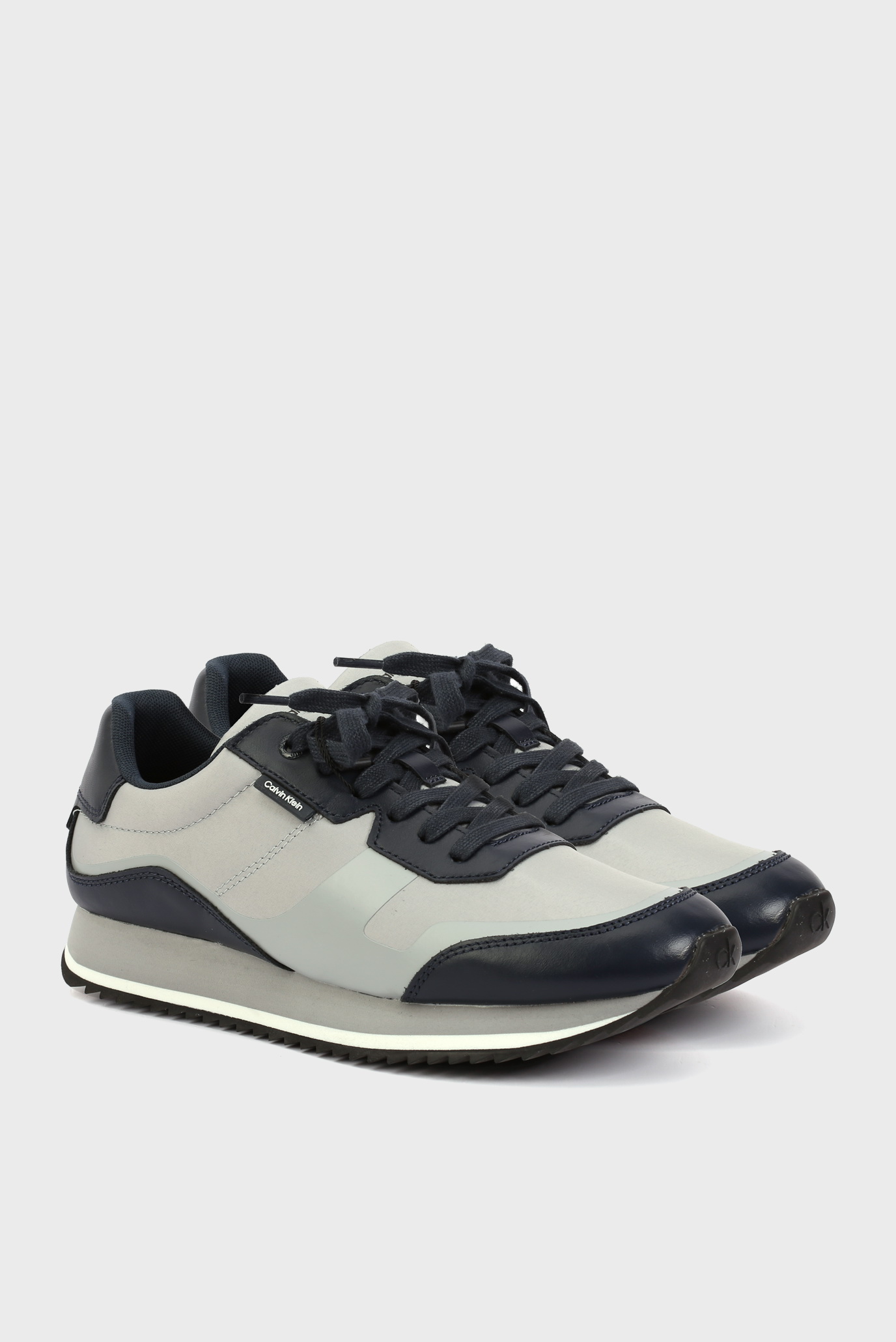 Кроссовки LOW TOP LACE UP HEAT BOND 2