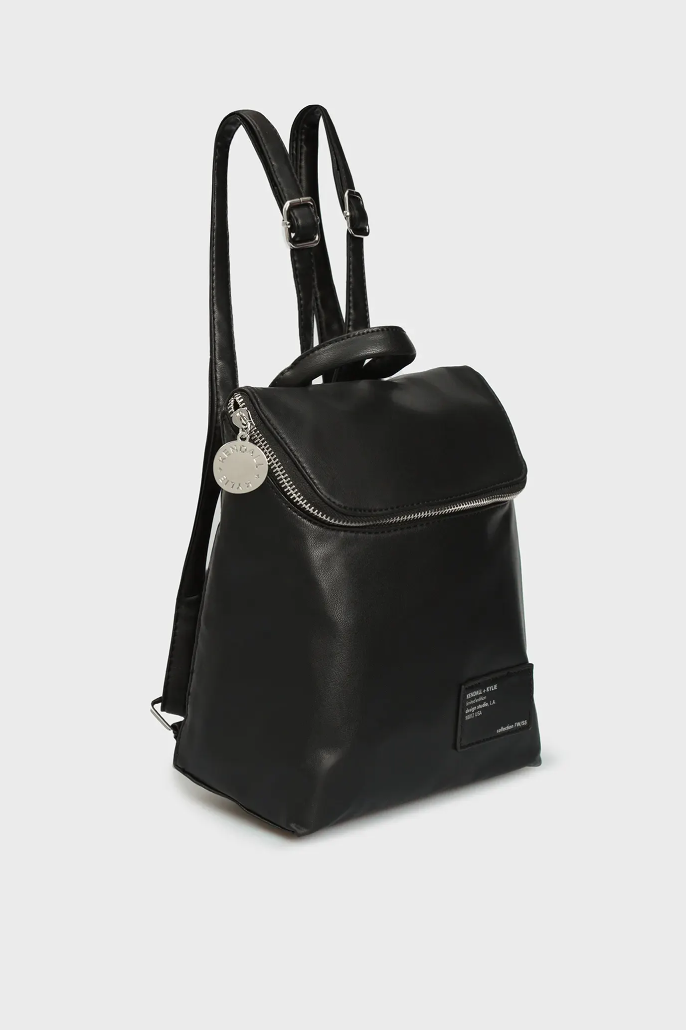 Женский черный рюкзак 3