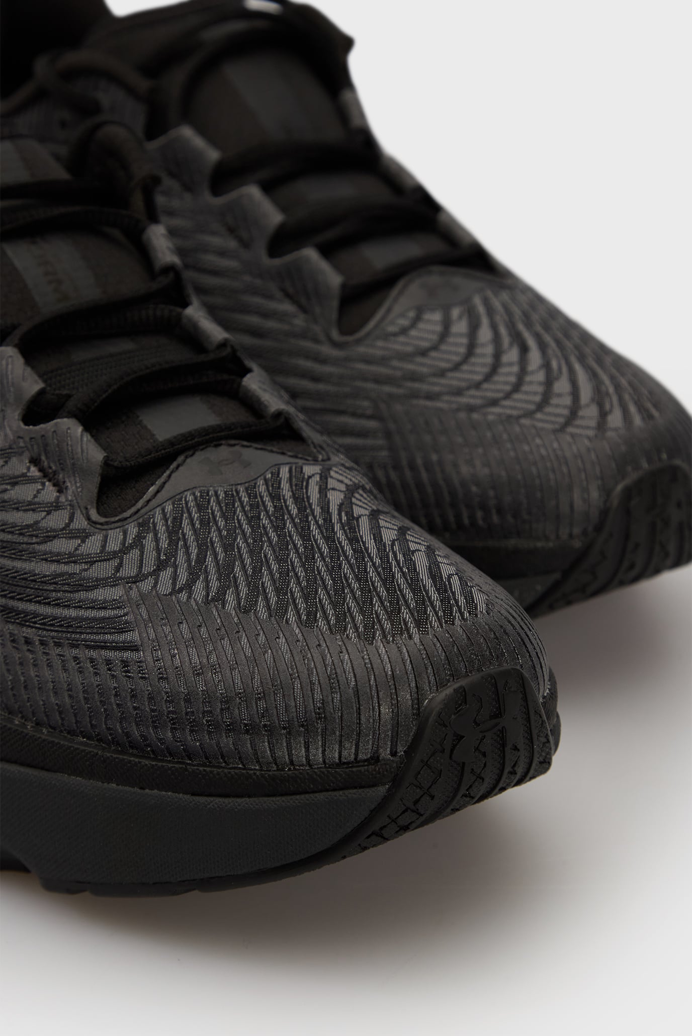 Черные кроссовки UA U Infinite Pro Storm 2