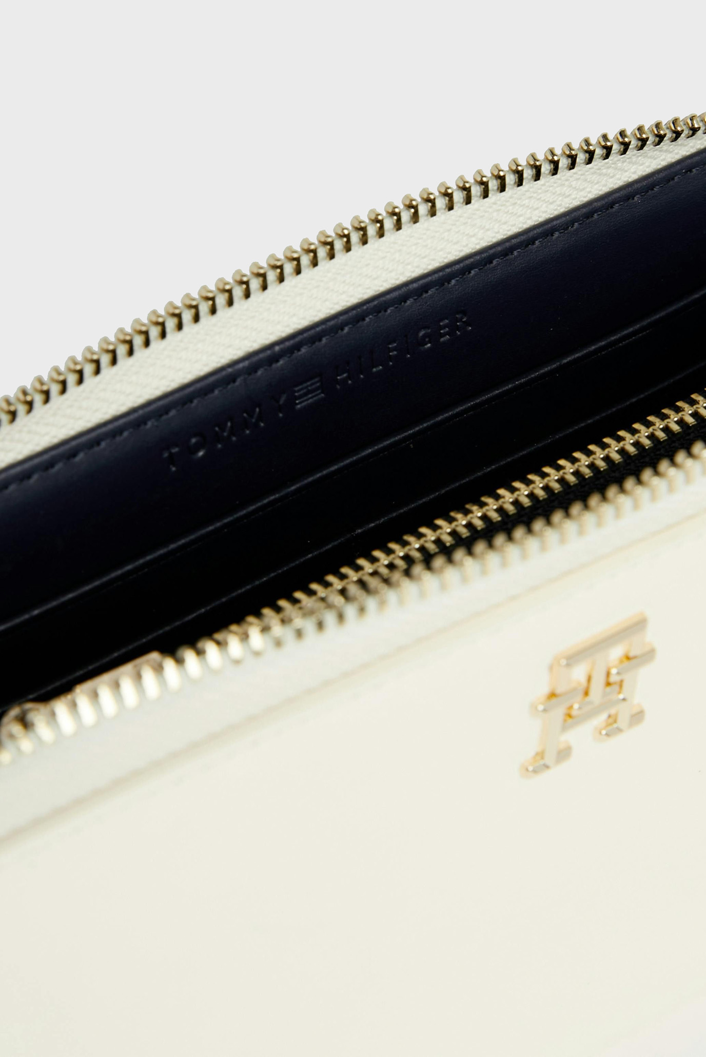 Кошелек/ICONIC TOMMY LARGE ZA 4