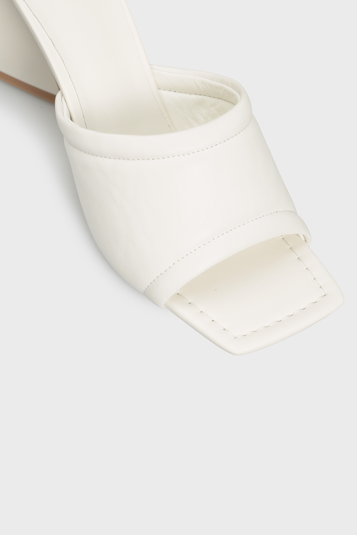 Женские белые кожаные мюли MirelaPRPY Женские белые кожаные мюли Mirela 9