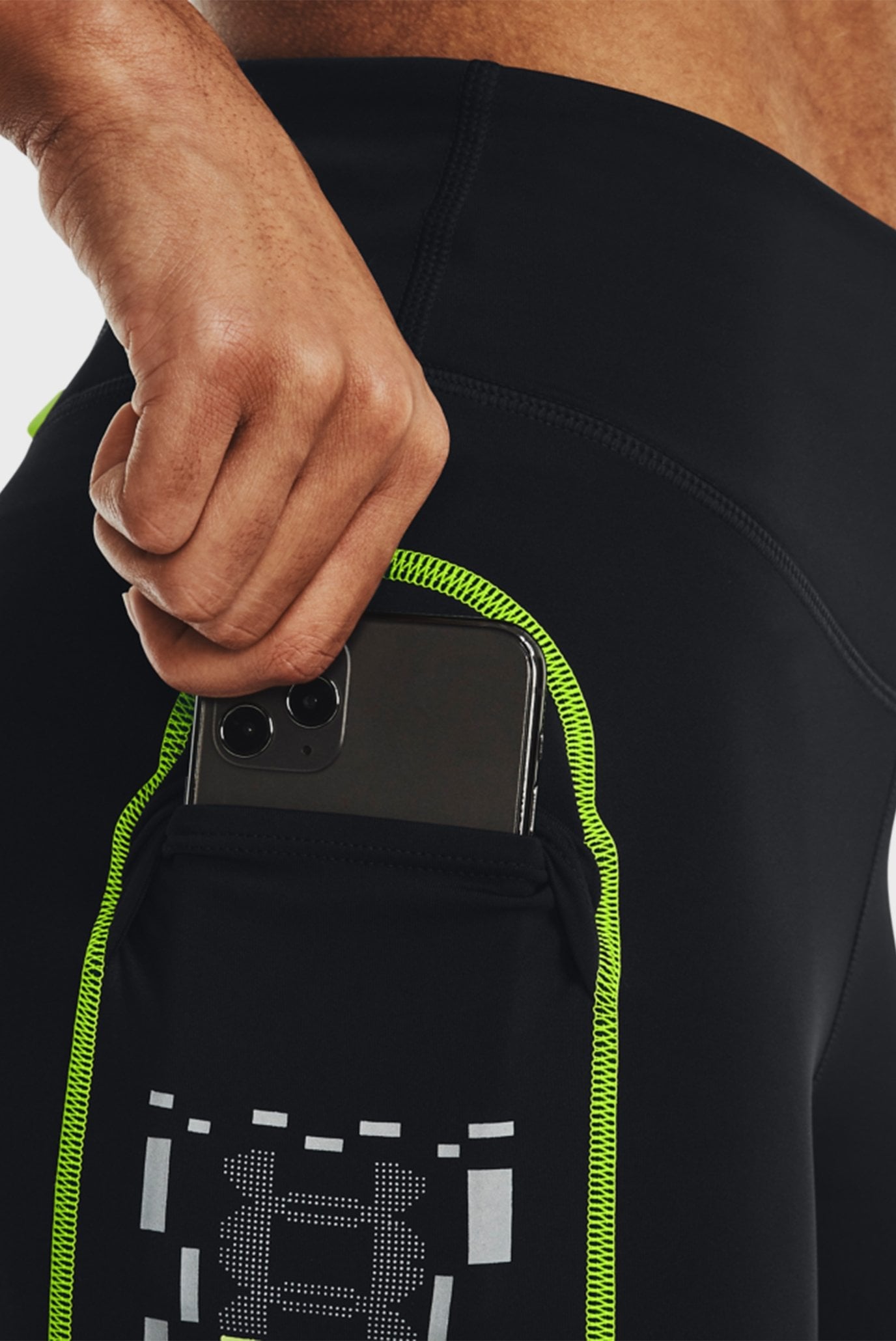 Женские черные тайтсы UA Run Anywhere Ankle Tight 8