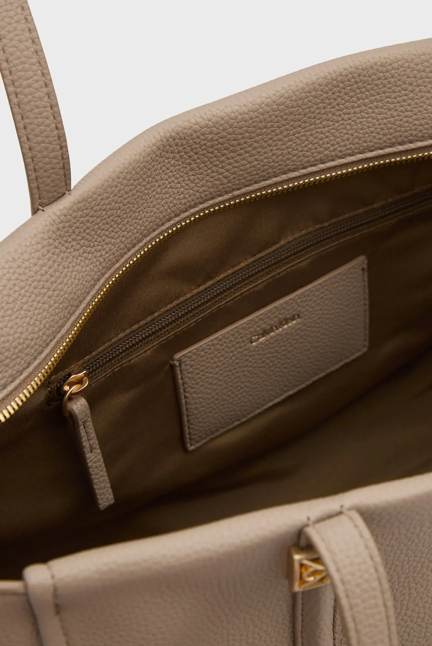 Сумка EMBLEM HW PEBBLE TOTE 6