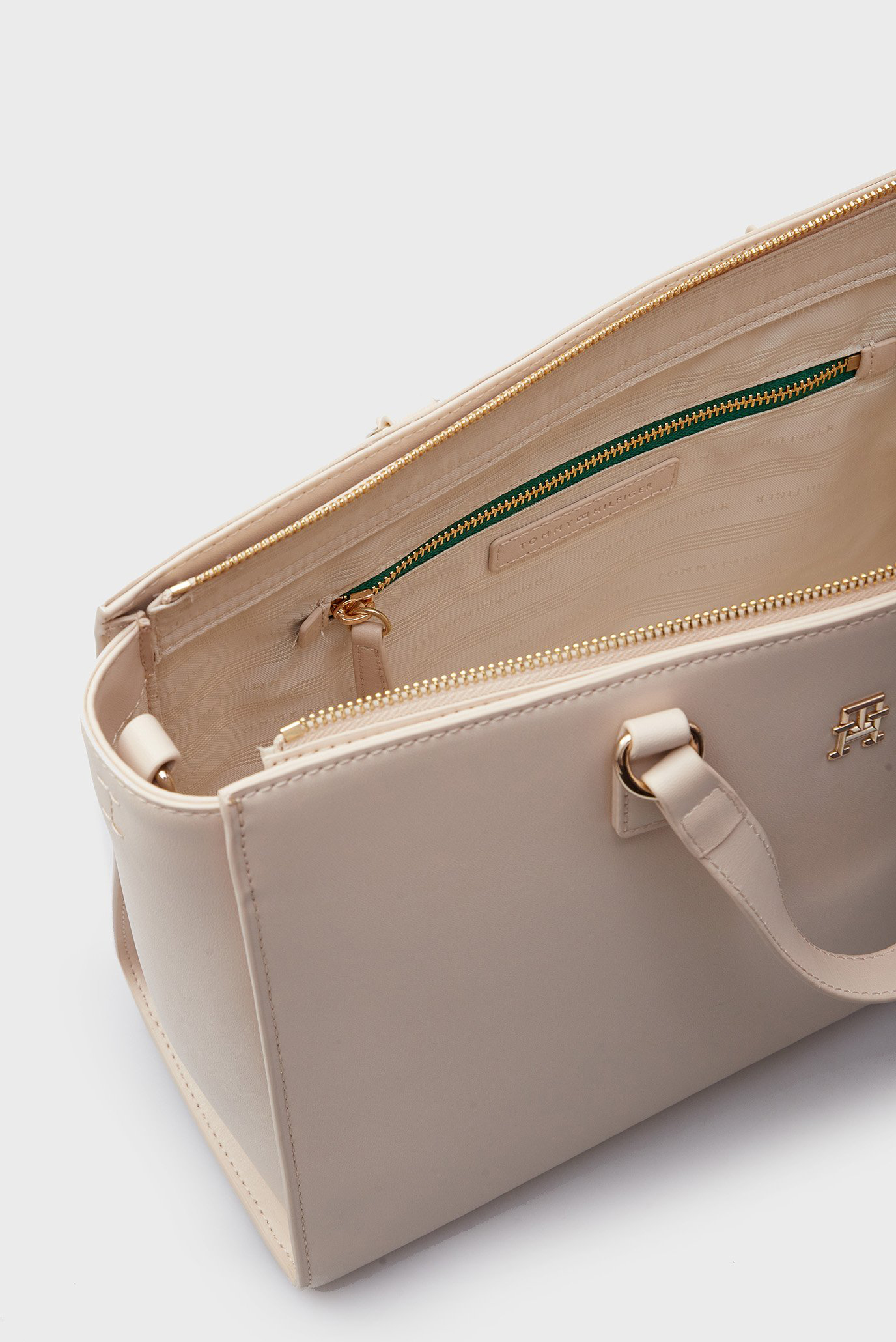 Женская бежевая сумка TH FRESH SATCHEL 12