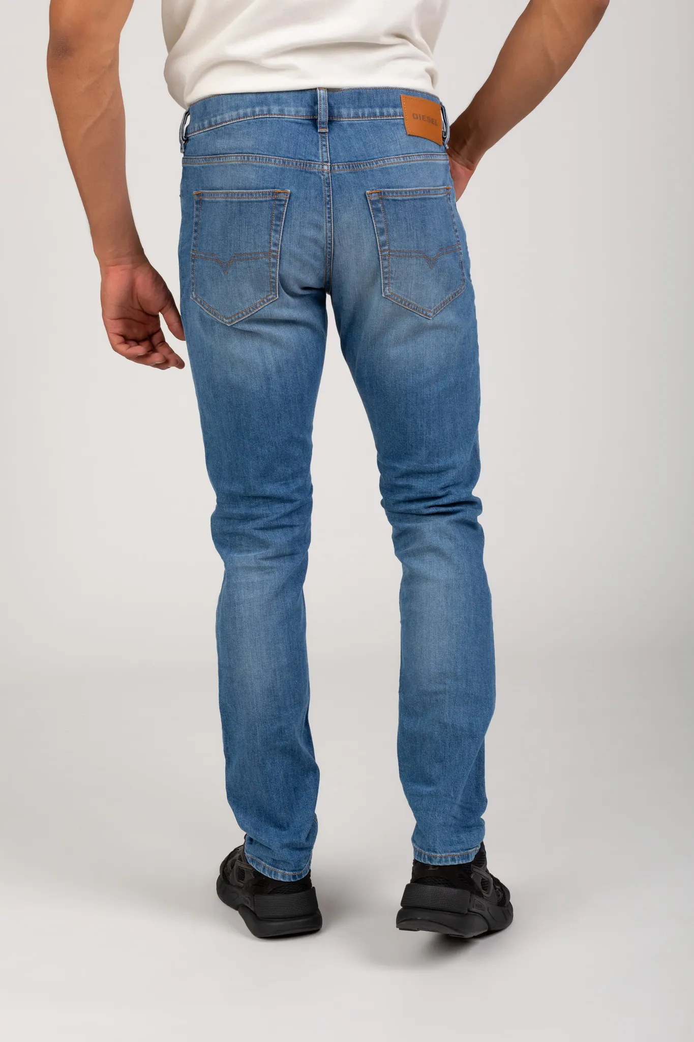 Джинсы D-LUSTER  L.32 TROUSERS 3