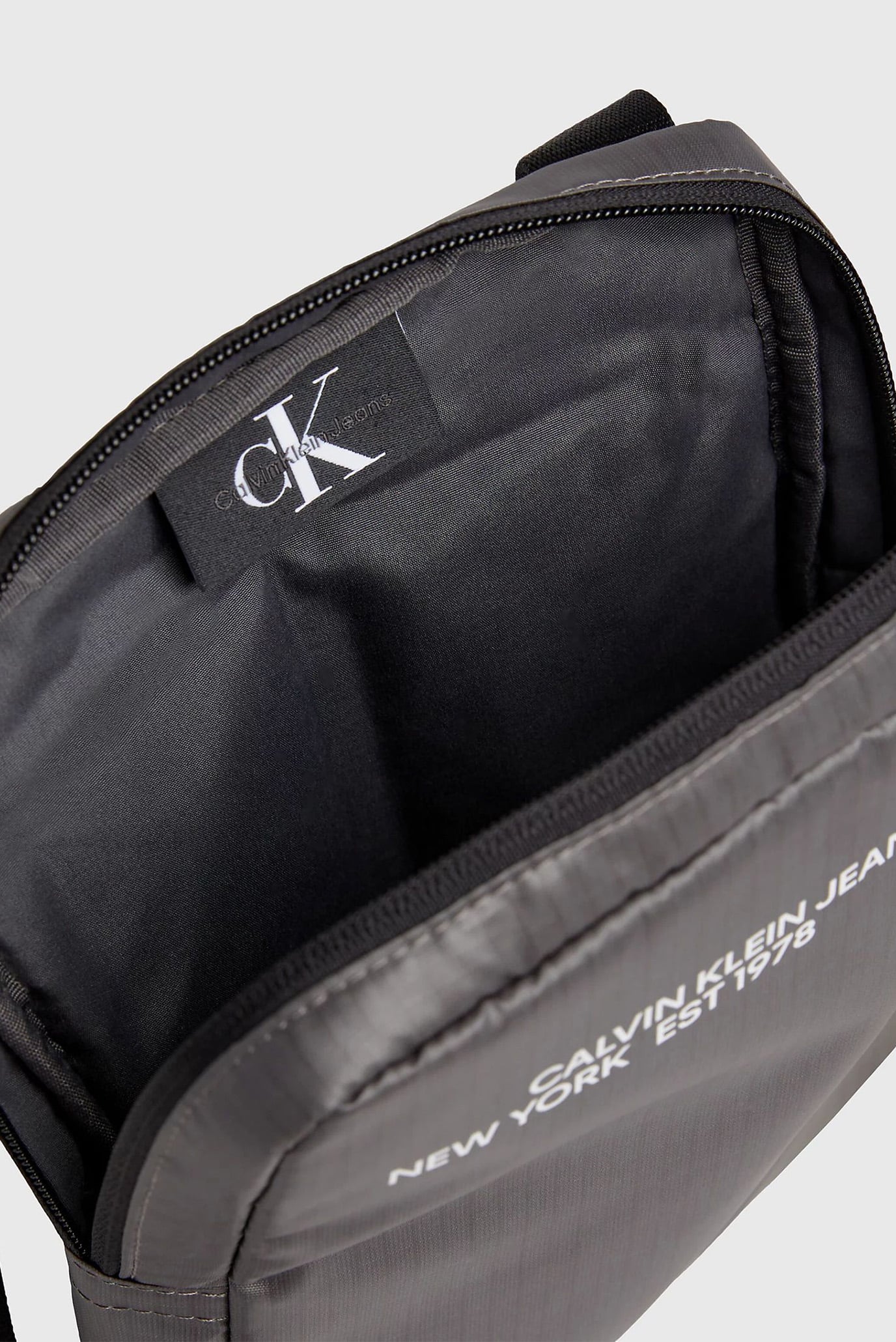 Сумка SPORT ESSENTIALS REPORTER18 P 3