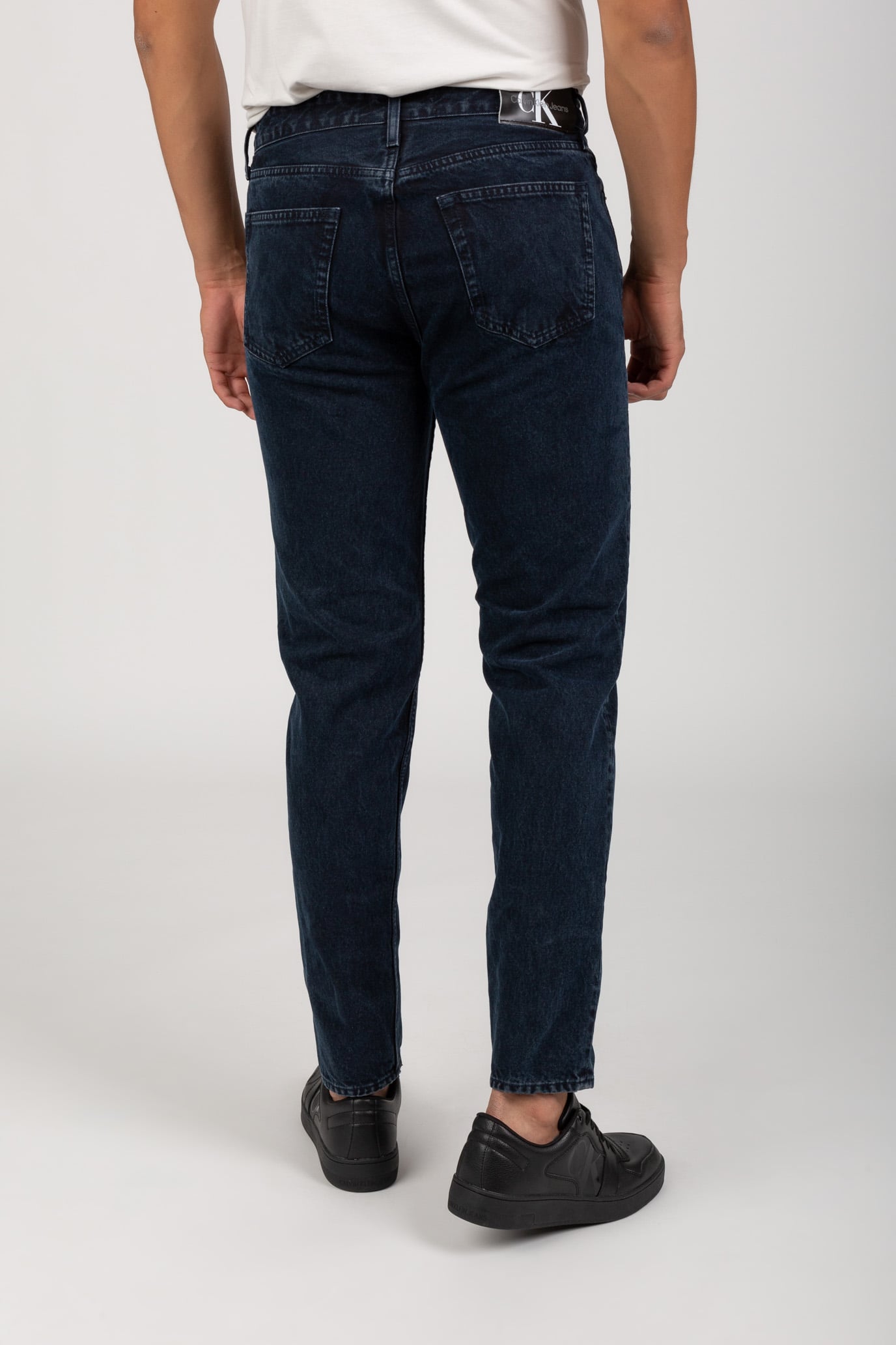 Джинсы REGULAR TAPER 3