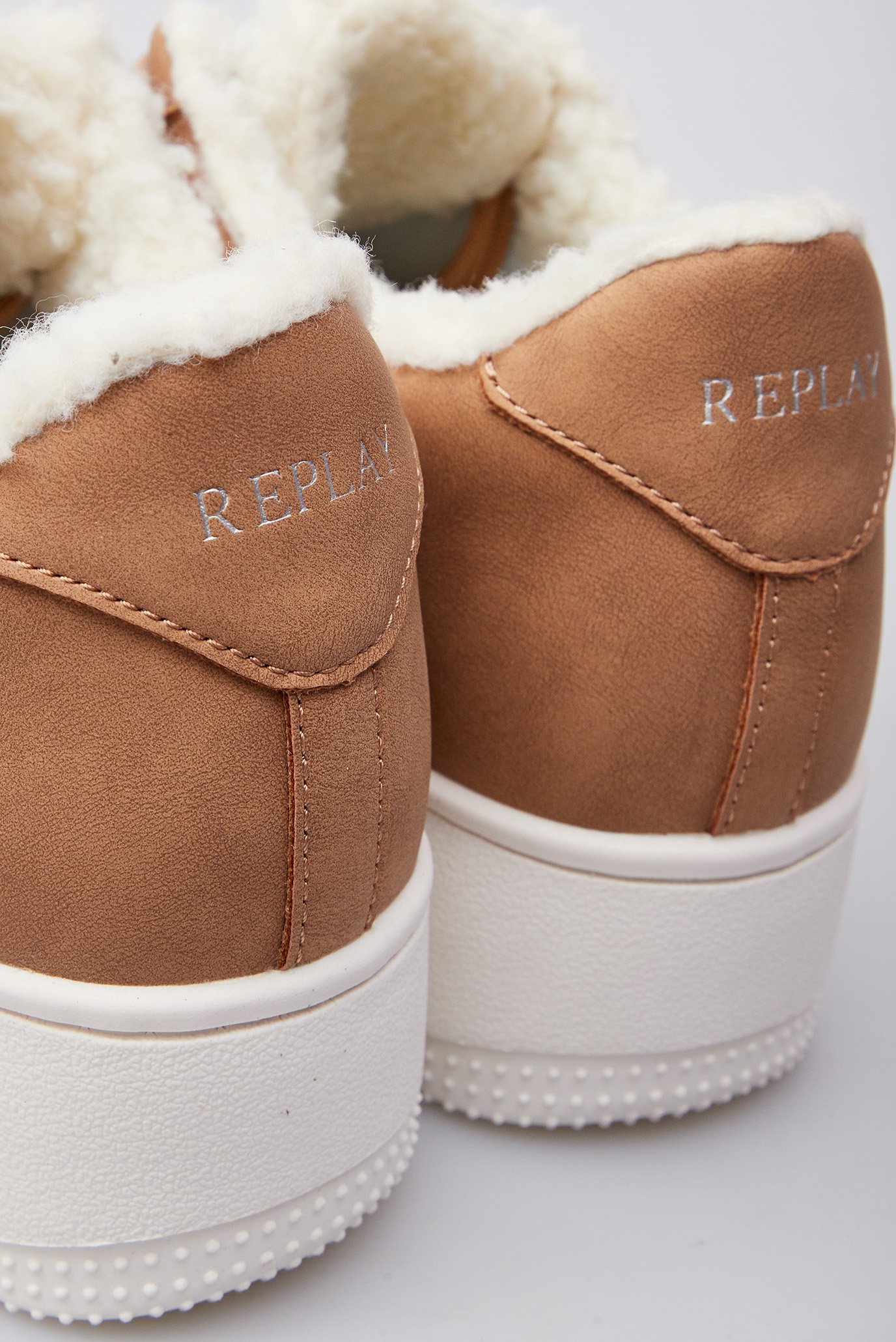 Женские рыжие сникерсы EPIC 2