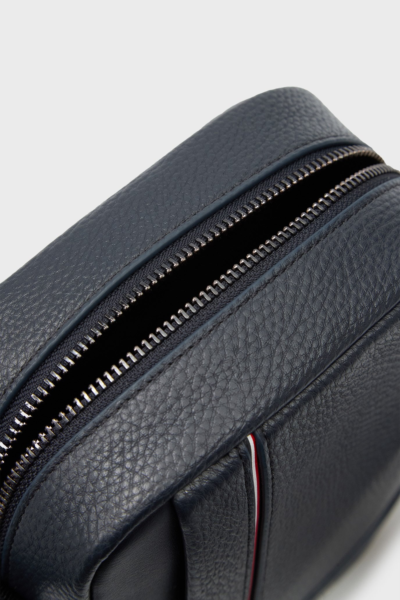 Сумка TH CENTRAL MINI REPORTER 5