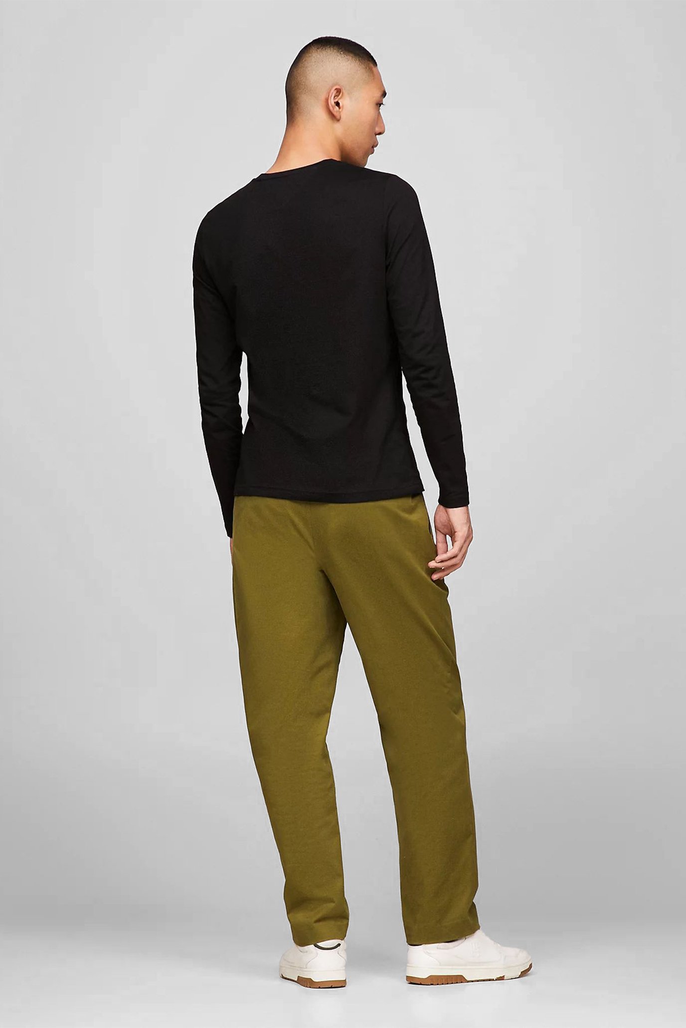 Мужской черный лонгсливTOMMY LOGO TEE 7