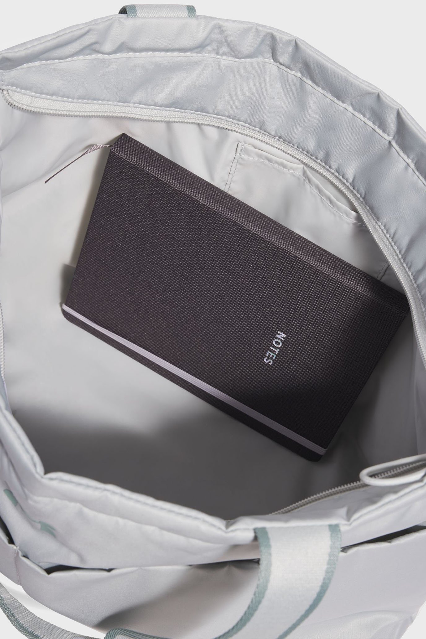 Сумка UA Studio Lite Tote 4