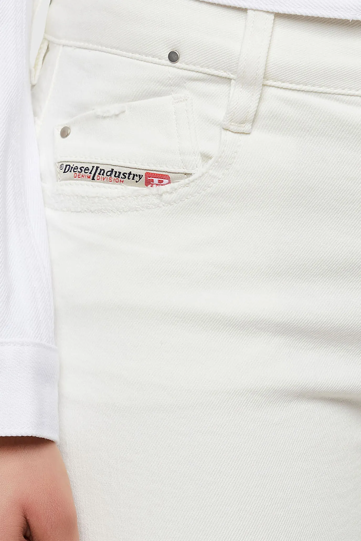 Джинсы D-RIFTY L.32 TROUSERS 4