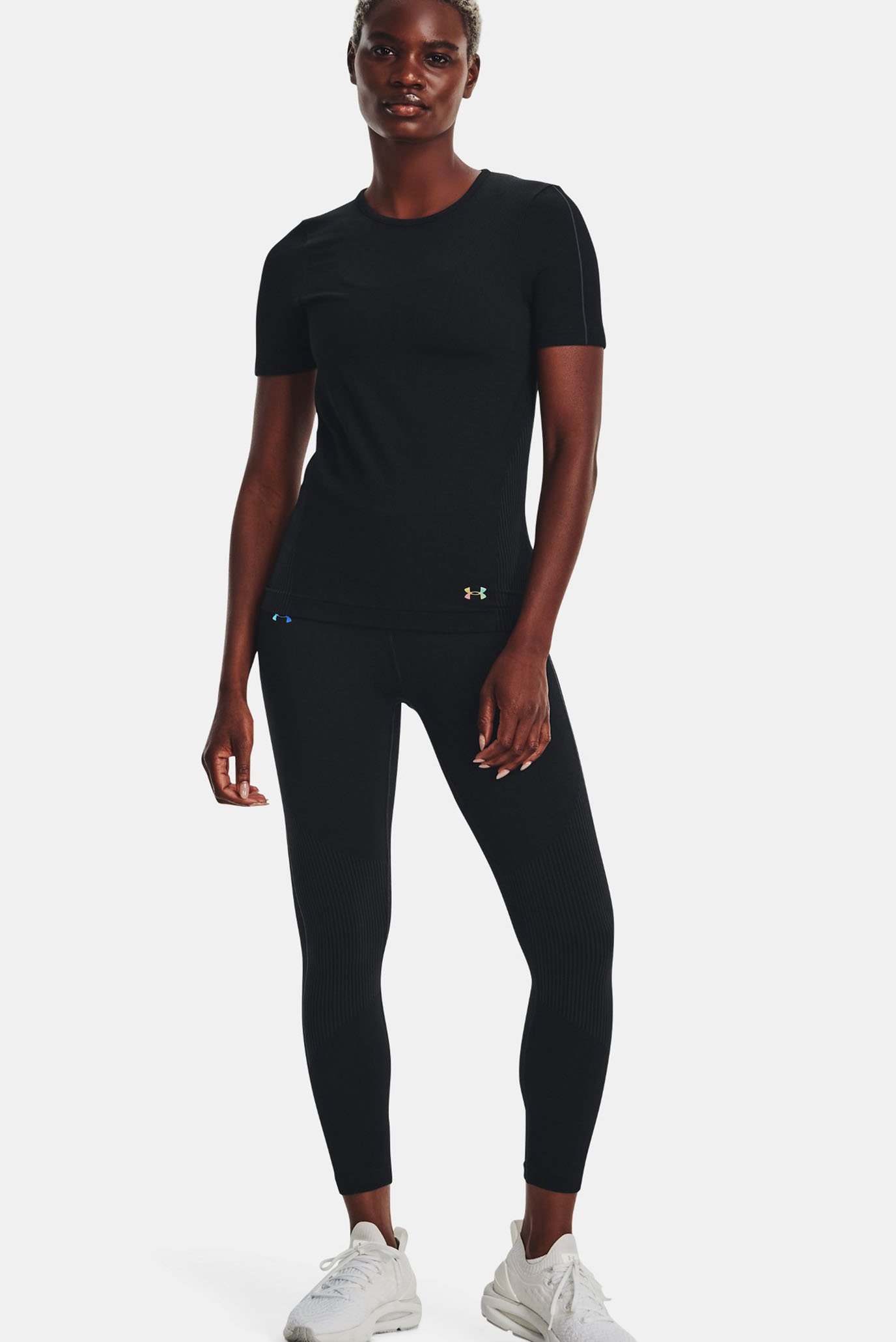 Женская черная футболка UA Rush Seamless SS 3