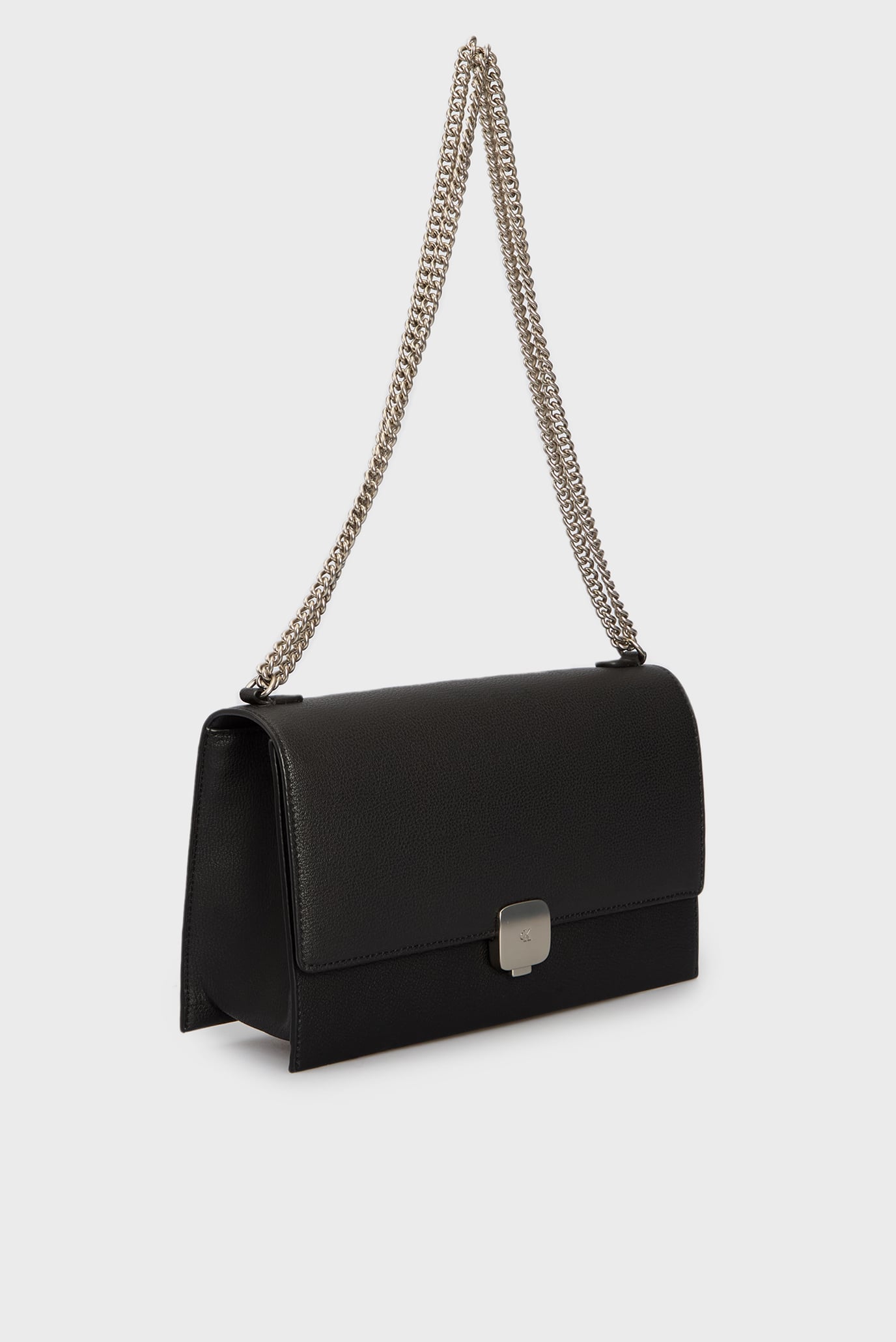 Женская черная сумка FORGED CHAIN FLAP BAG28 3