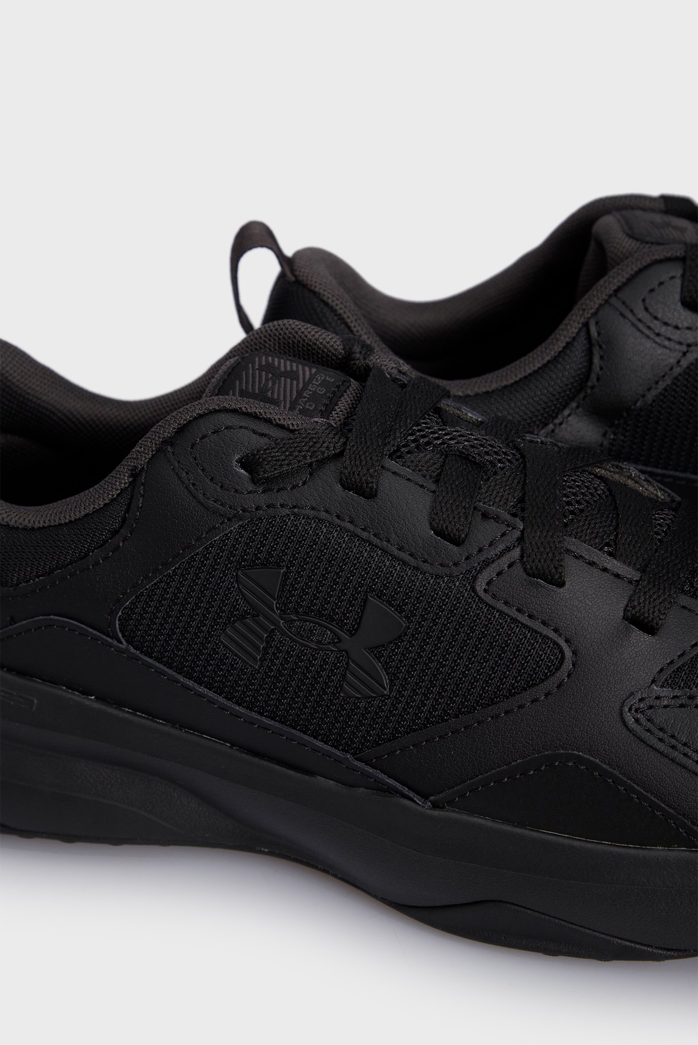 Мужские черные кроссовки UA Charged Edge 2