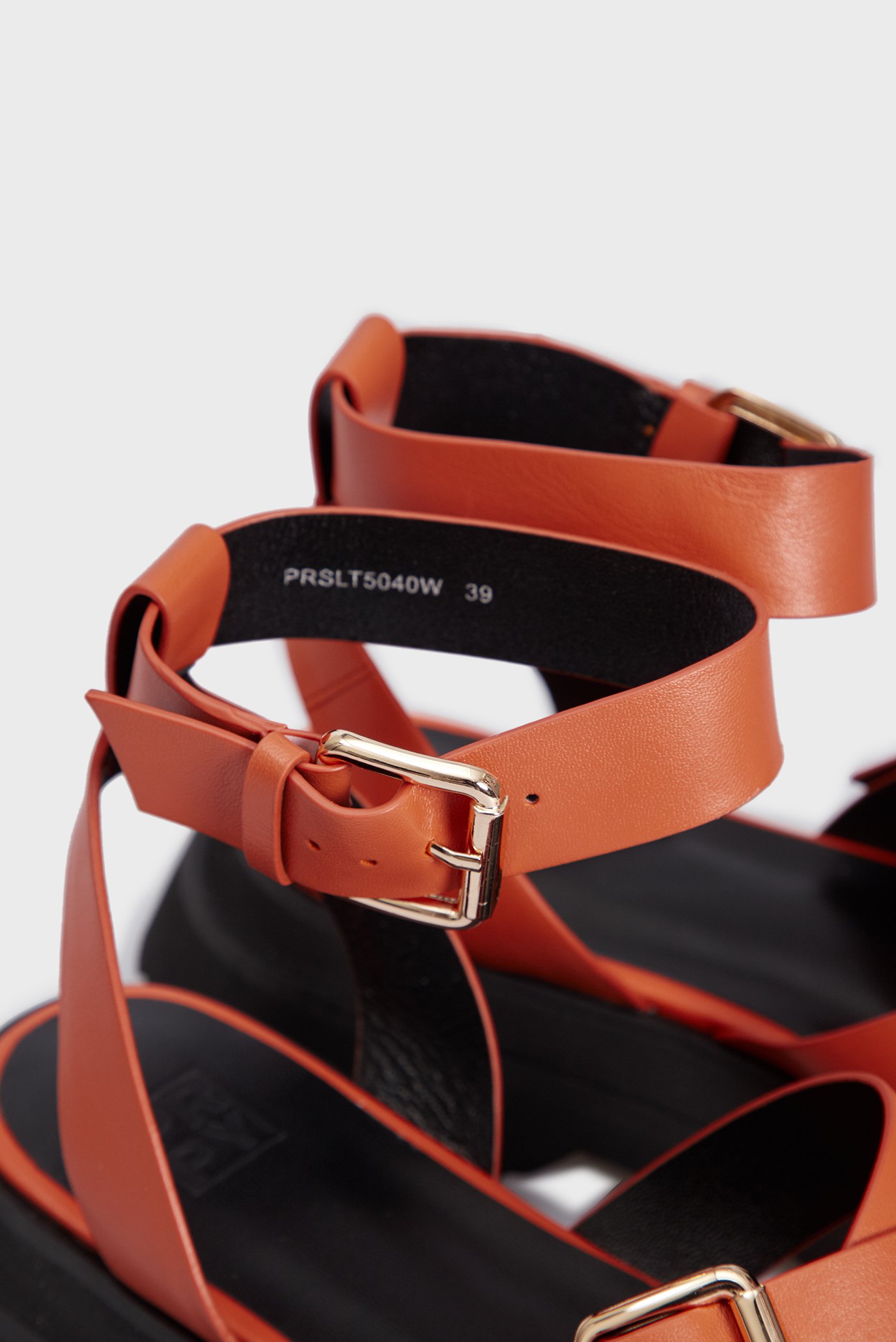 Женские оранжевые кожаные сандалии Lee 9