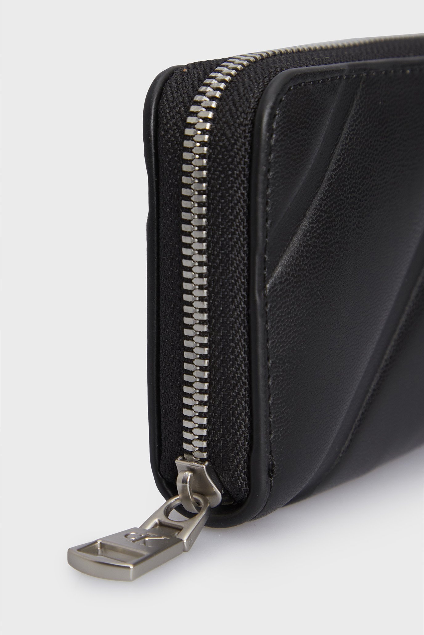 Кошелек QUILTED MED ZIP AROUND 2