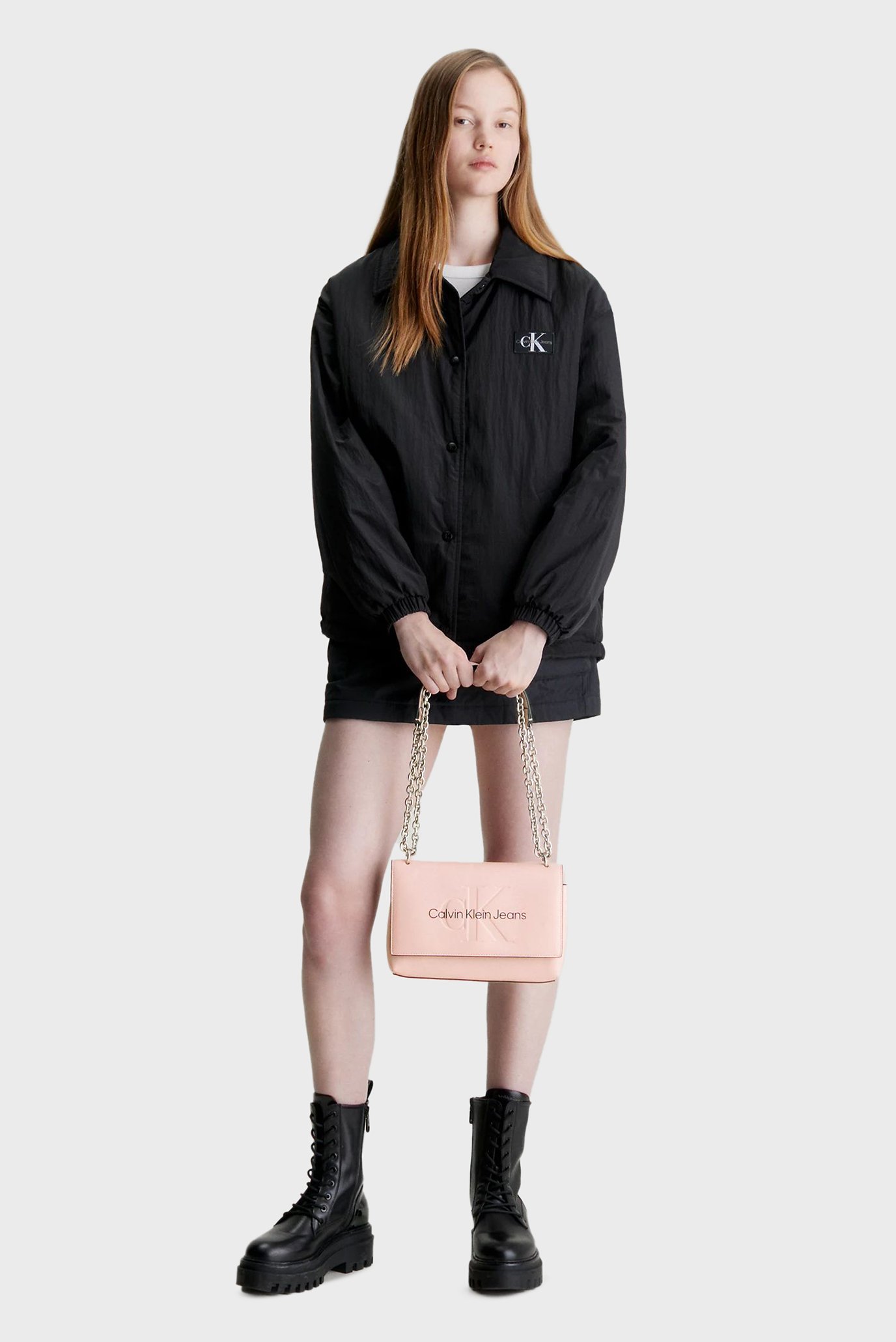 Сумка SCULPTED EW FLAP CONV25 MONO 7