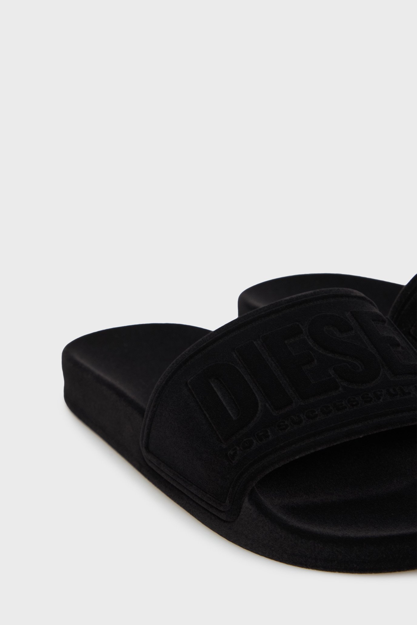 Женские черные слайдеры 2