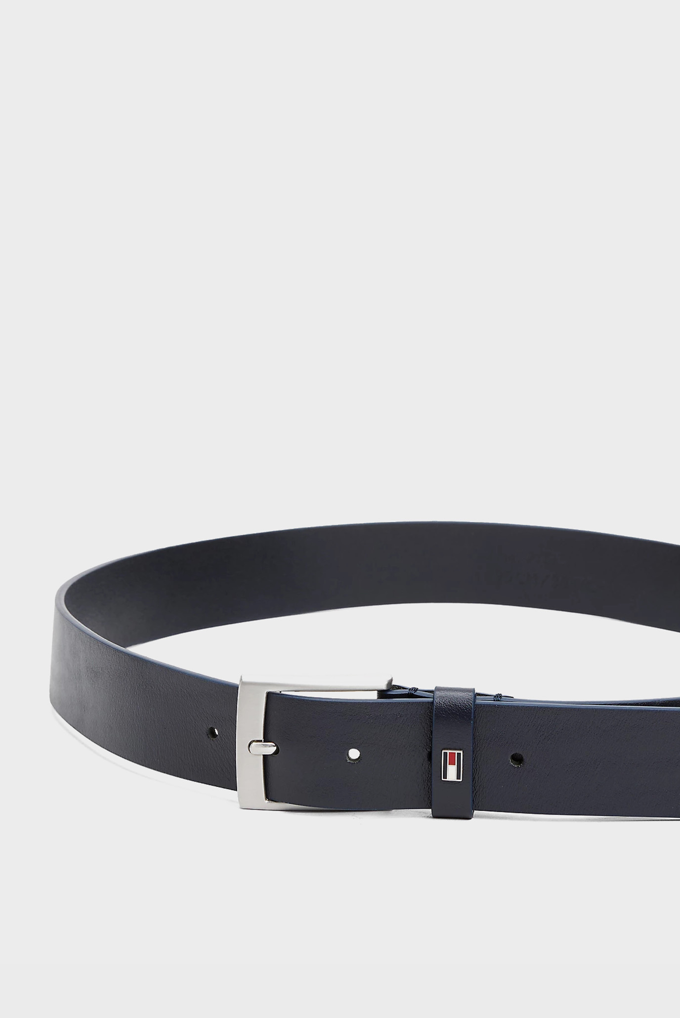 Мужской темно-синий кожаный ремень ADAN 3.5 EXTTommy Hilfiger Мужской темно-синий кожаный ремень ADAN 3.5 EXT 3