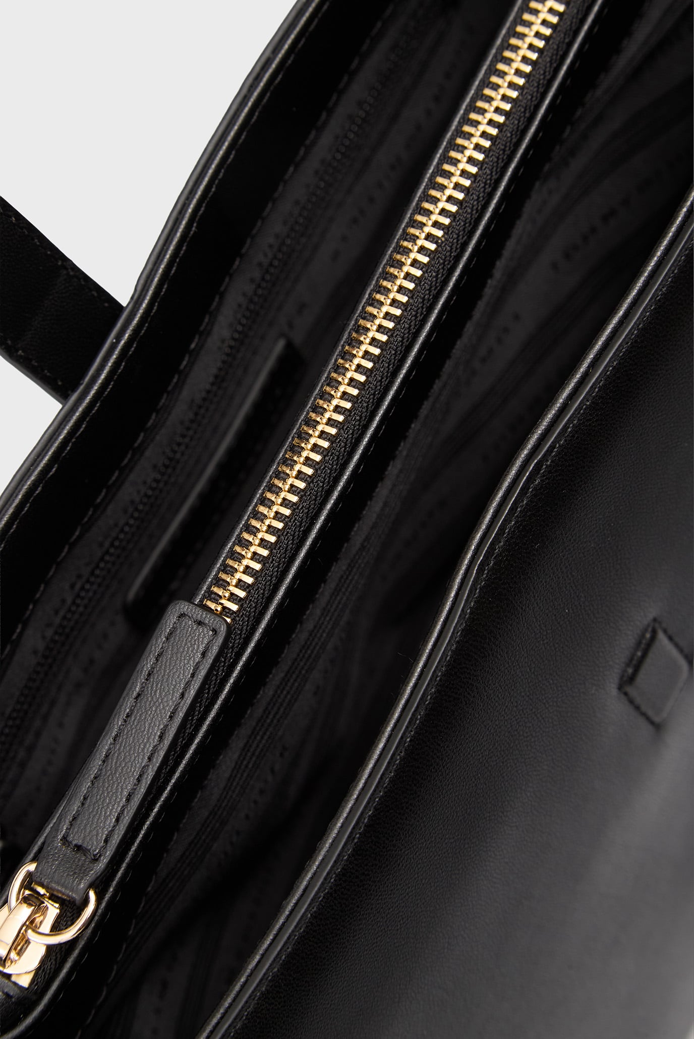 Сумка TH LIBRE MED SATCHEL 2