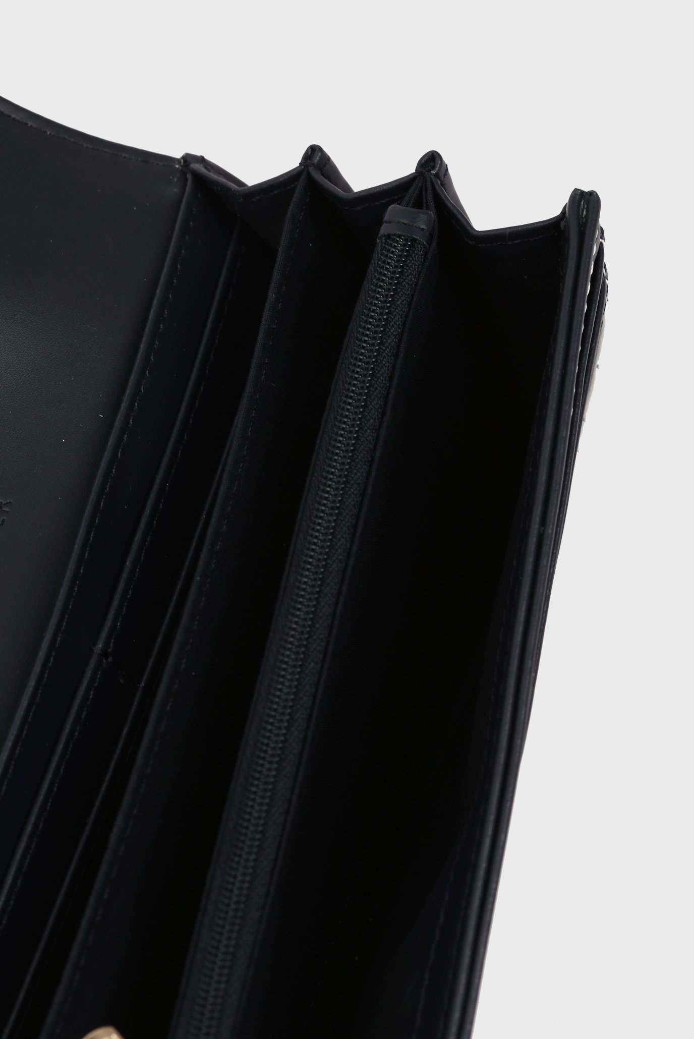 Кошелек ICONIC TOMMY LRG FLAP MONO 4