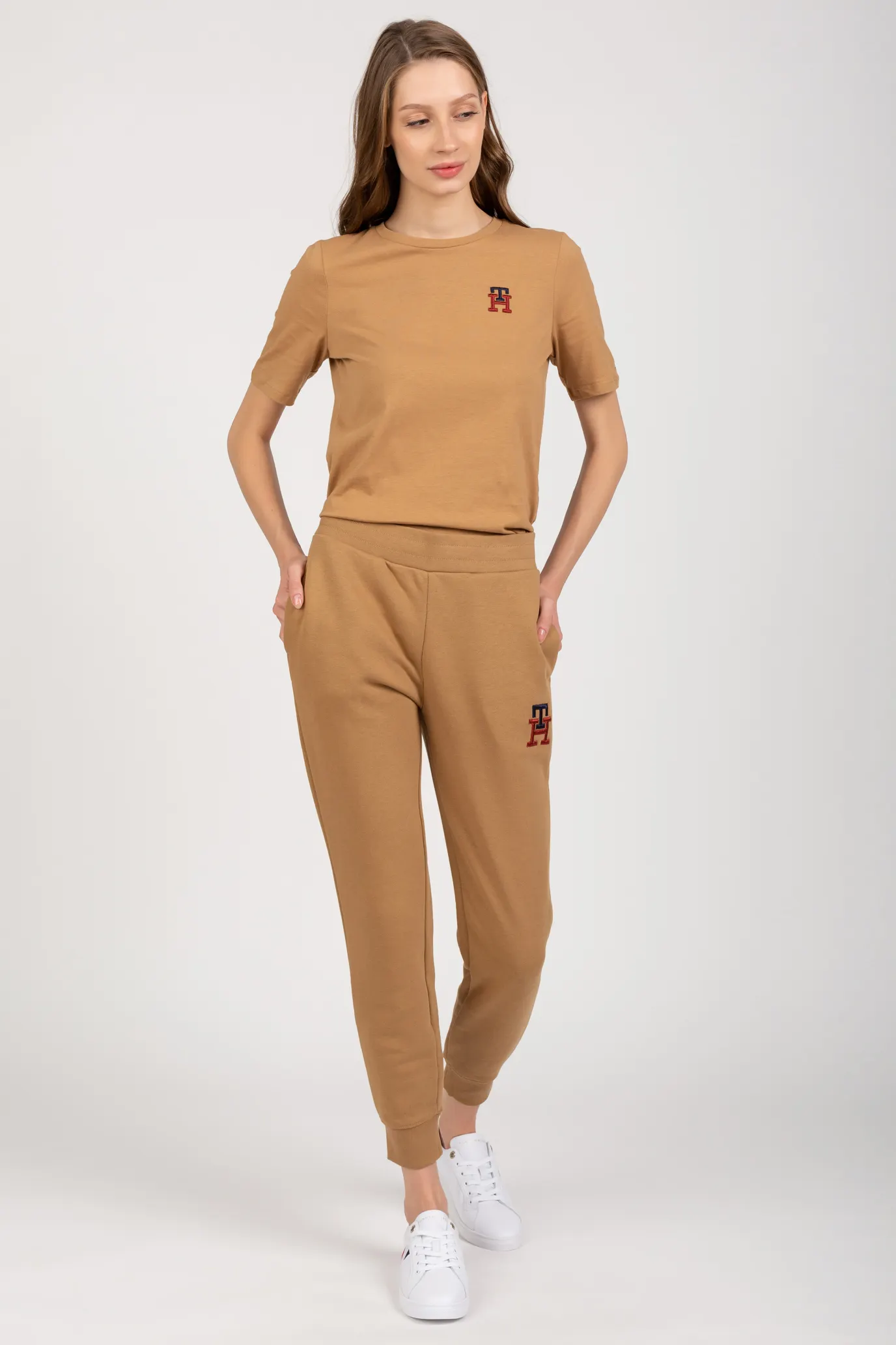 Штаны спортивные TAPERED MONOGRAM EMB SWEATPANTS 4