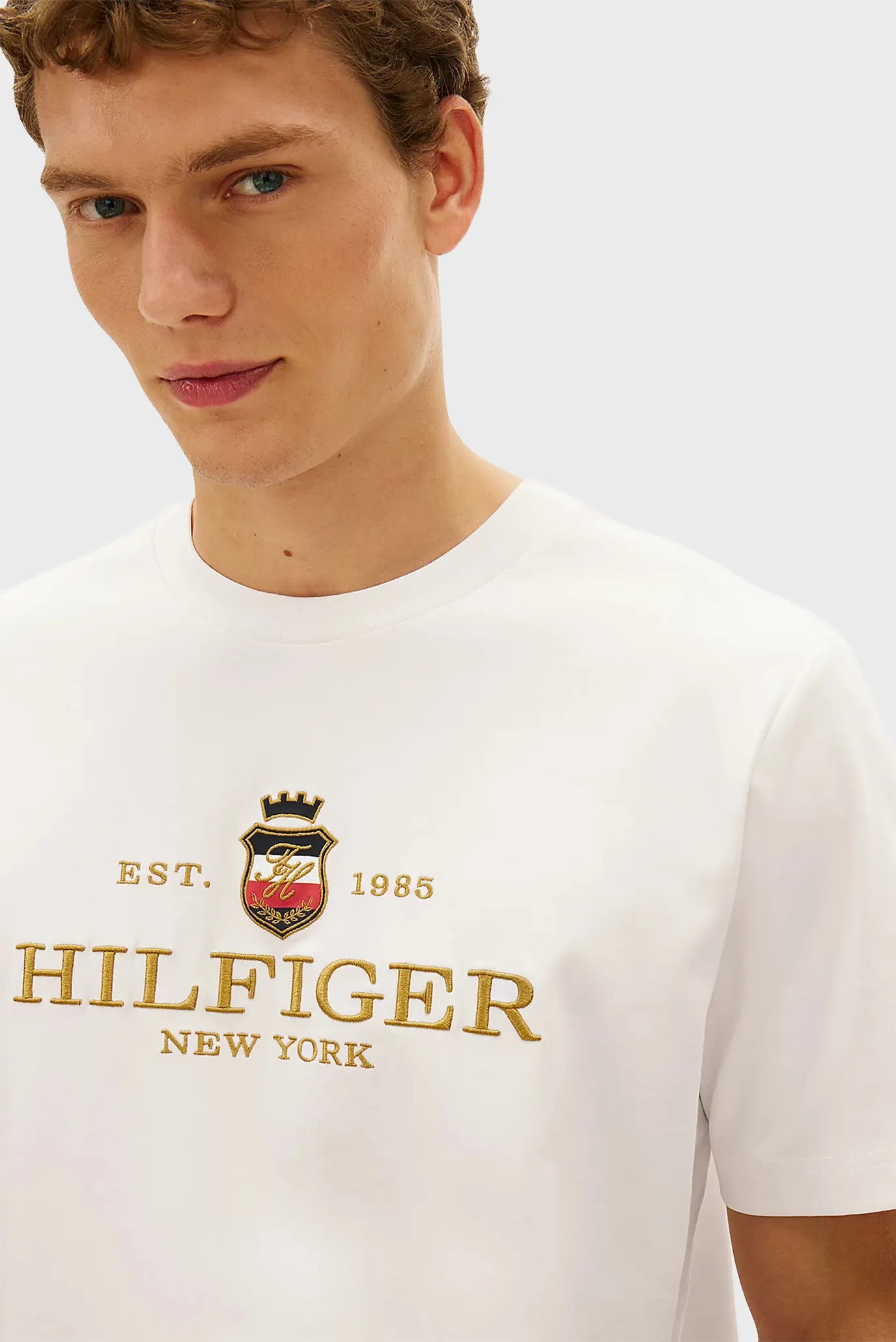 Футболка ICON GRAPHIC TEE 4