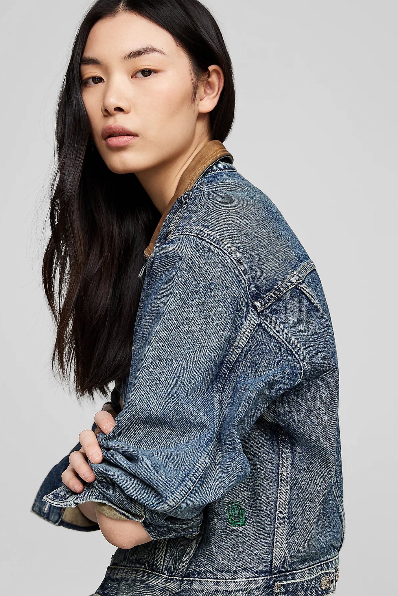 Женская синяя джинсовая куртка DNM MD LS SHORT JACKET KENT 4