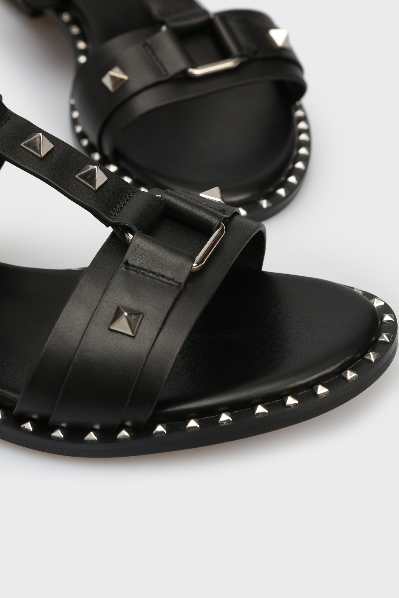 Женские черные кожаные сандалии 7