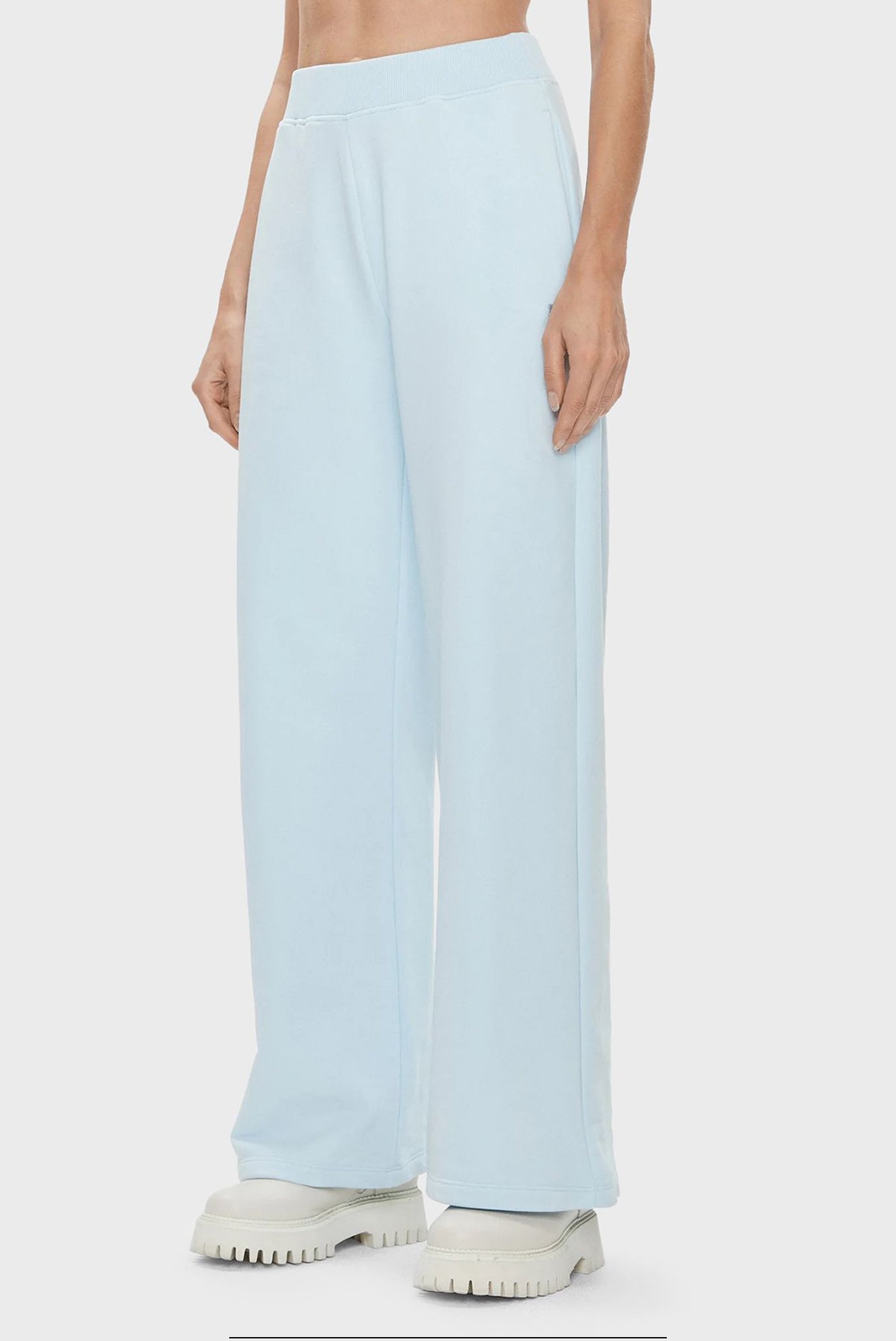 Женские голубые спортивные брюки CK EMBRO BADGE KNIT PANT 4