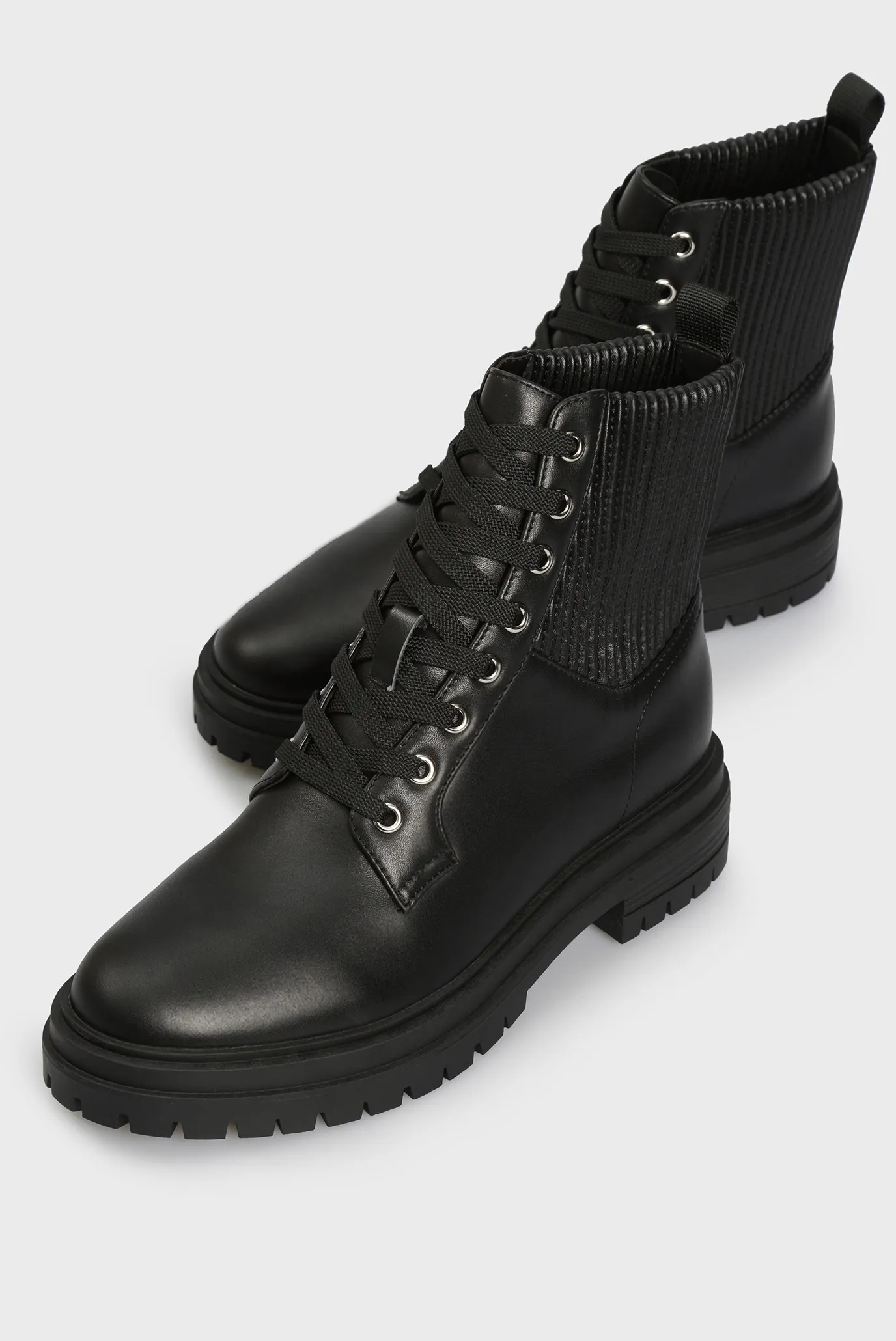 Женские черные кожаные ботинки Avice 7