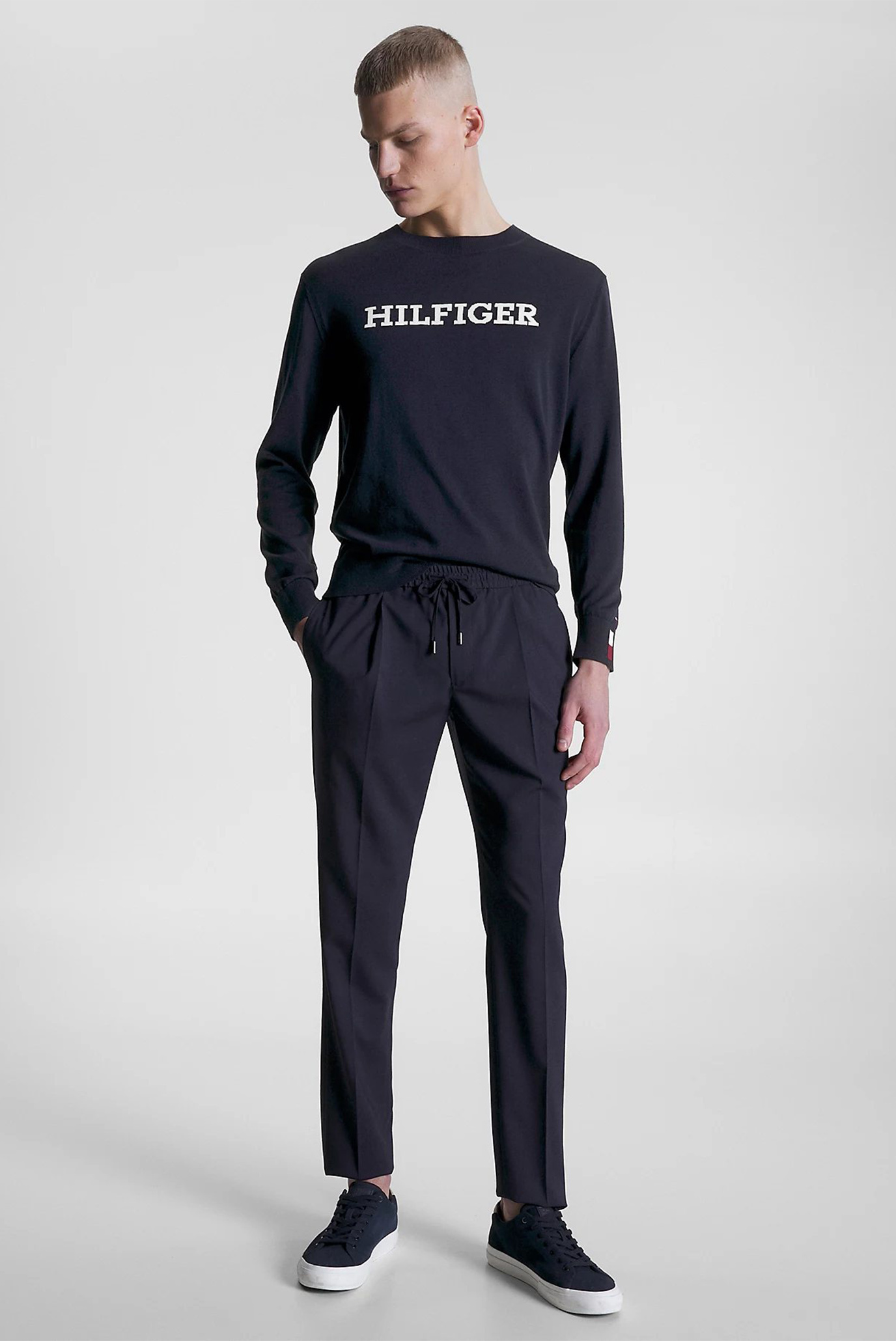 Свитер MONOTYPE GRAPHIC CREW NECK 2