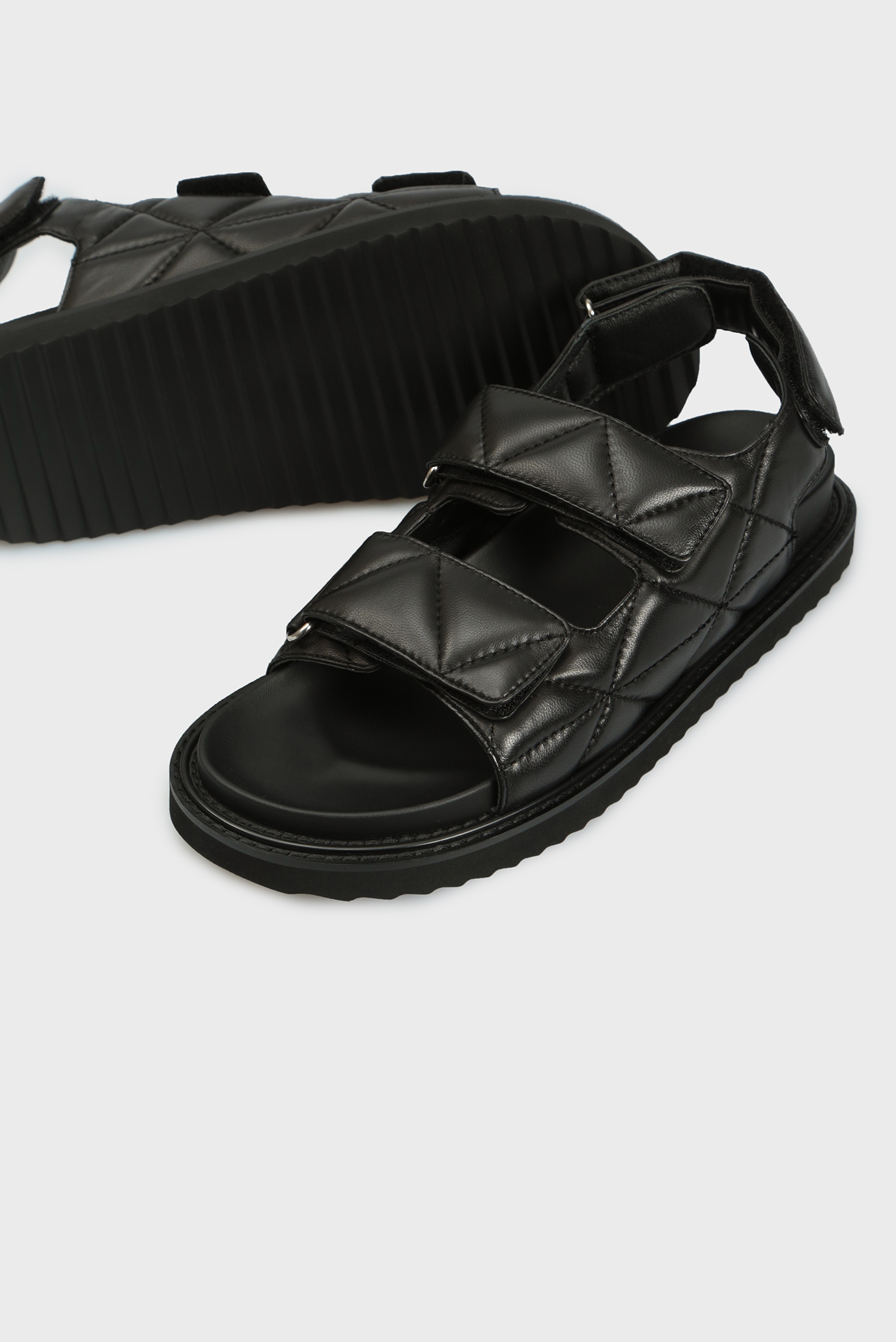 Женские черные кожаные сандалии Riviera 7