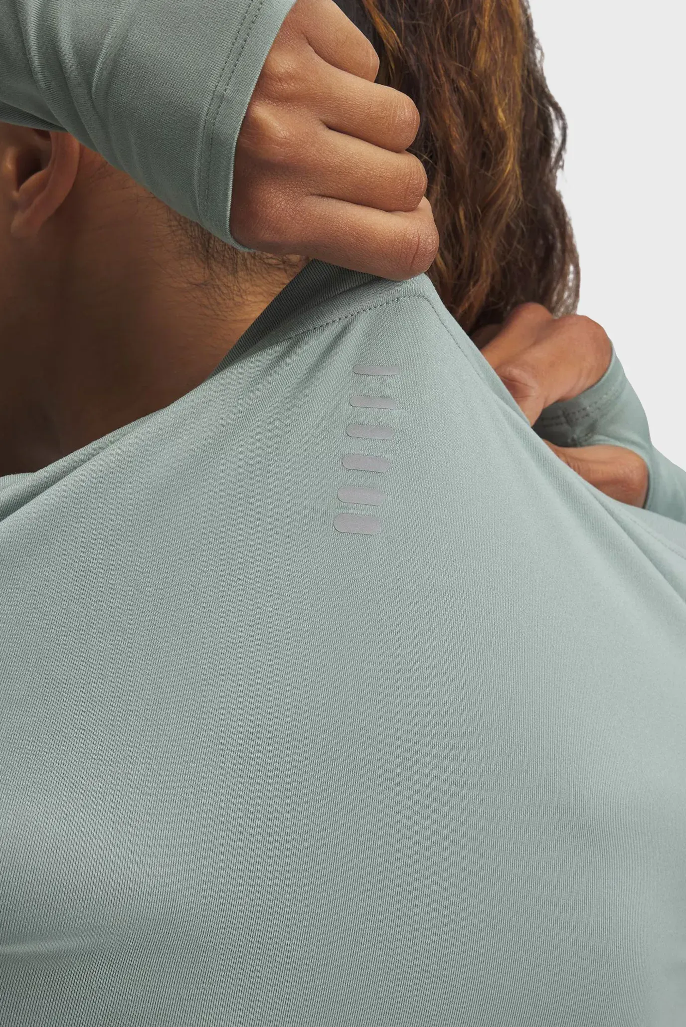 Лонгслив UA Launch Pro Longsleeve 3