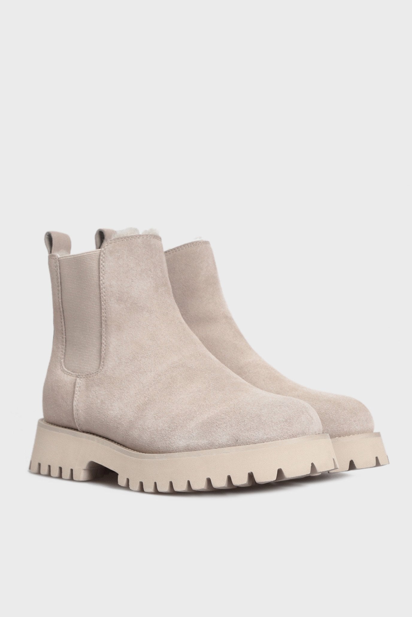 Женские серые замшевые сапоги Aragi 2