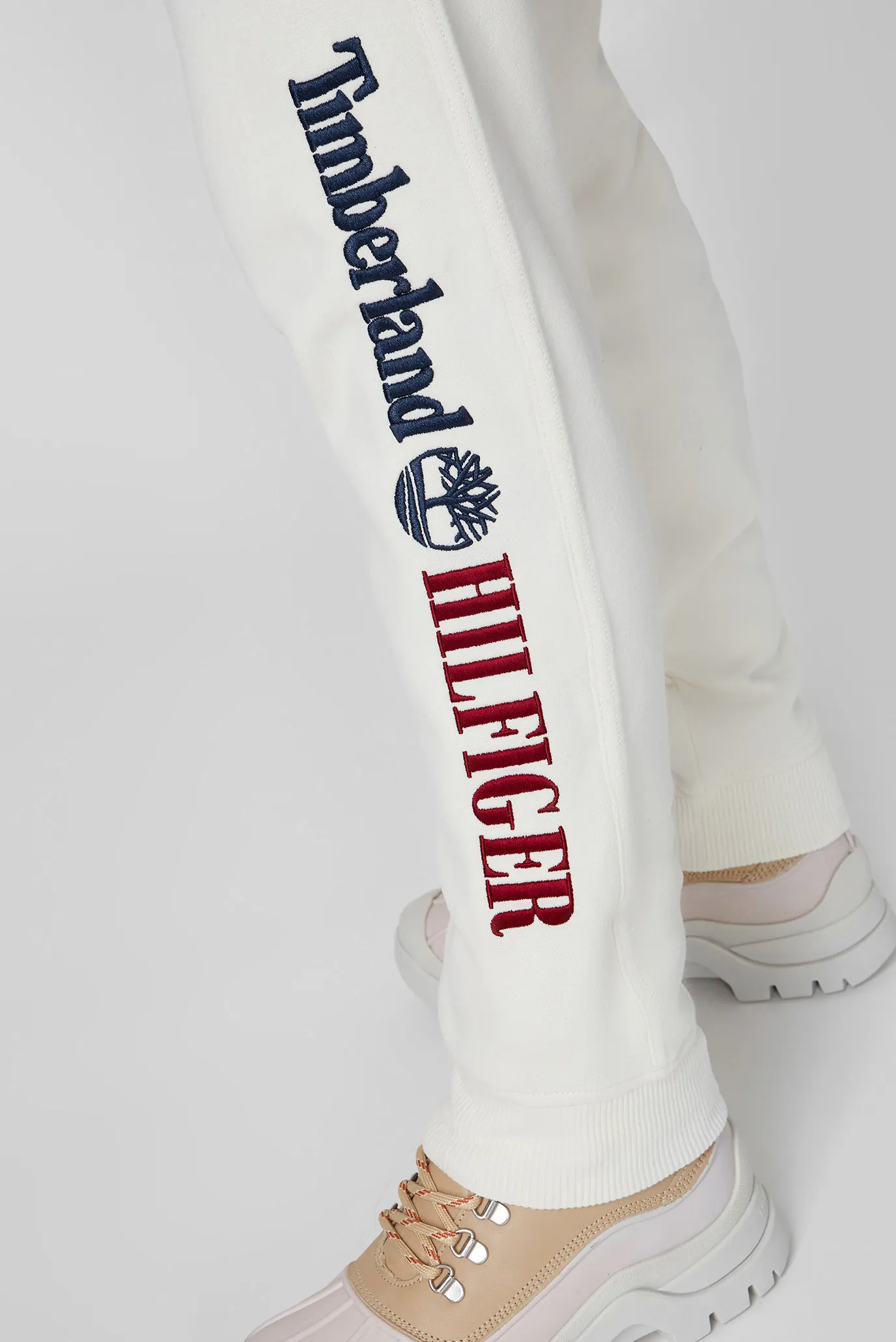 Женские белые спортивные брюки Tommy Hilfiger x Timberland 5