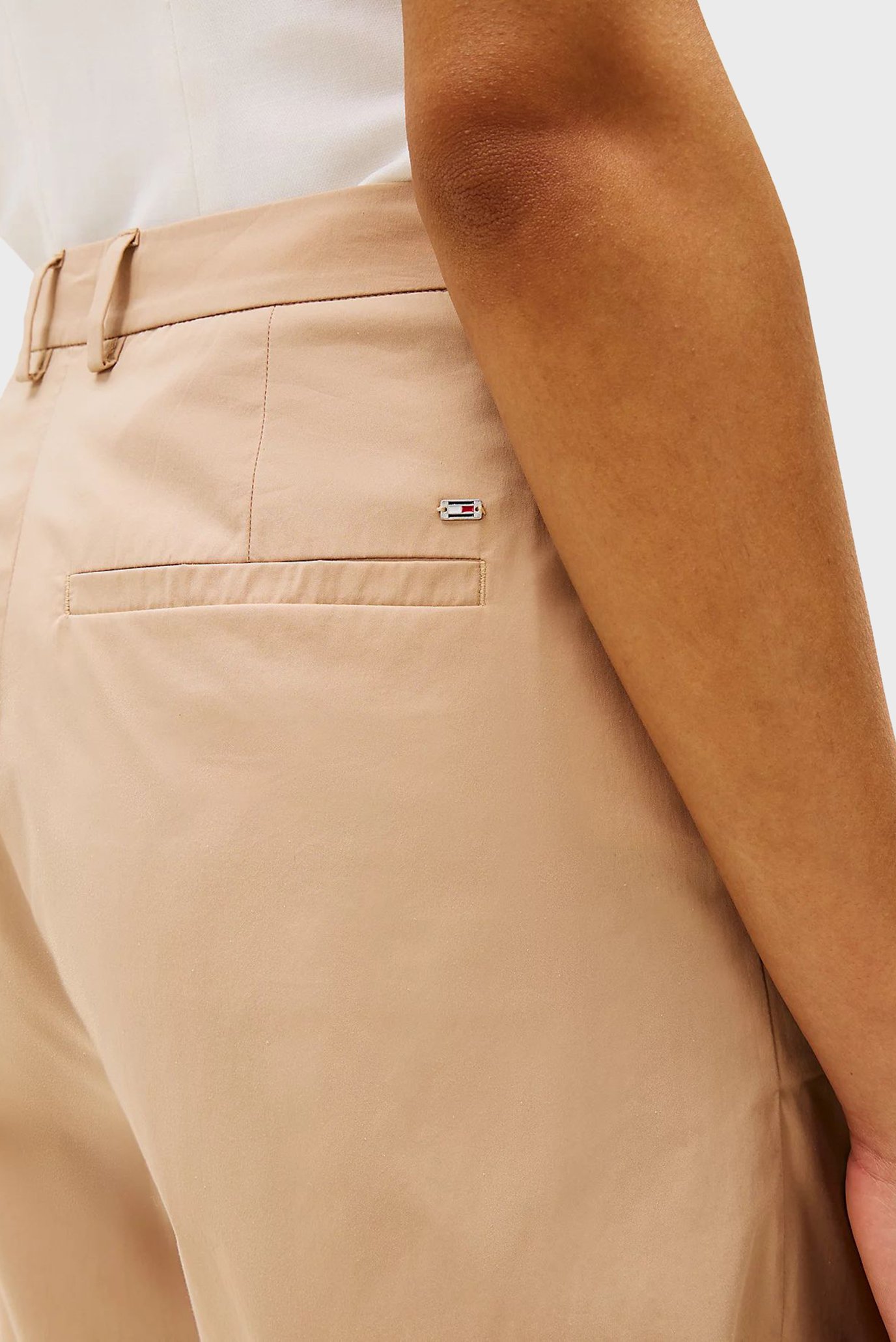 Женские бежевые шорты LIGHT CO PLEATED 4