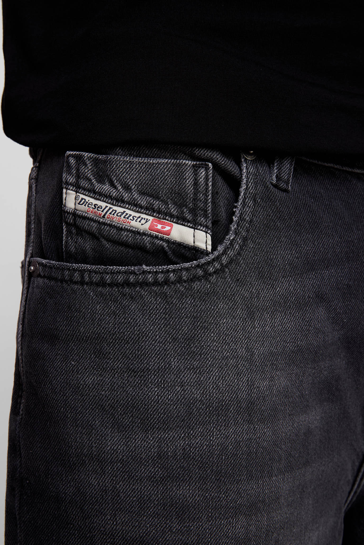 Мужские серые джинсовые шорты D-STRUKT-SHORT 9