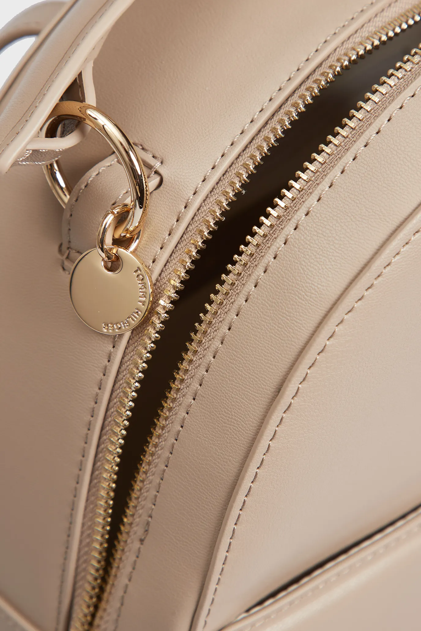 Женский бежевый рюкзак TH CHIC 4