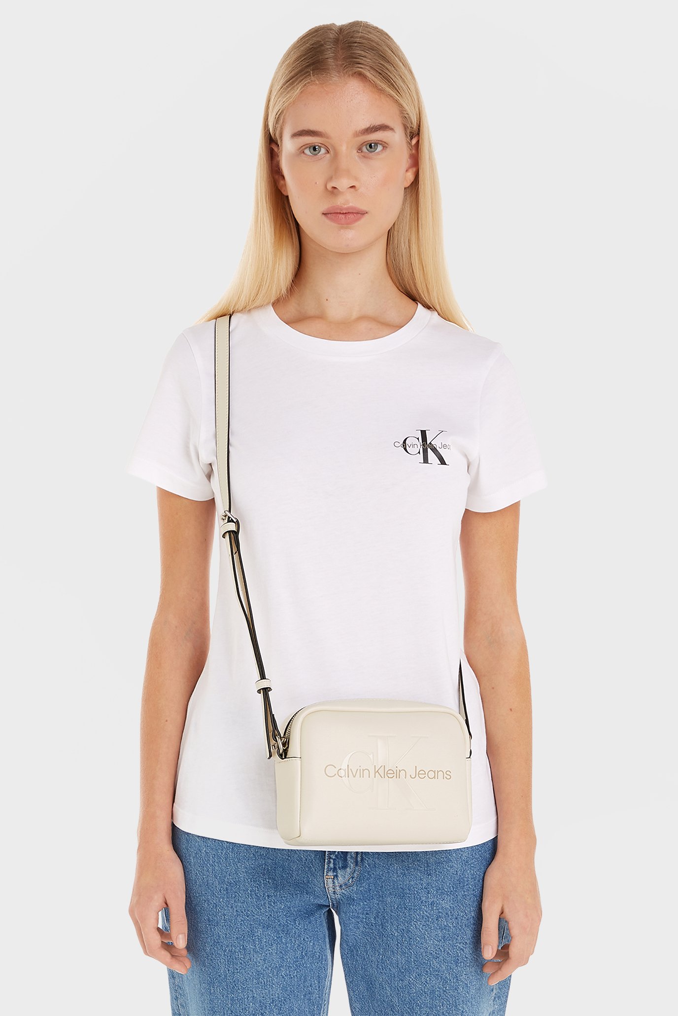 Женская бежевая сумка SCULPTED CAMERA BAG18 MONO 6