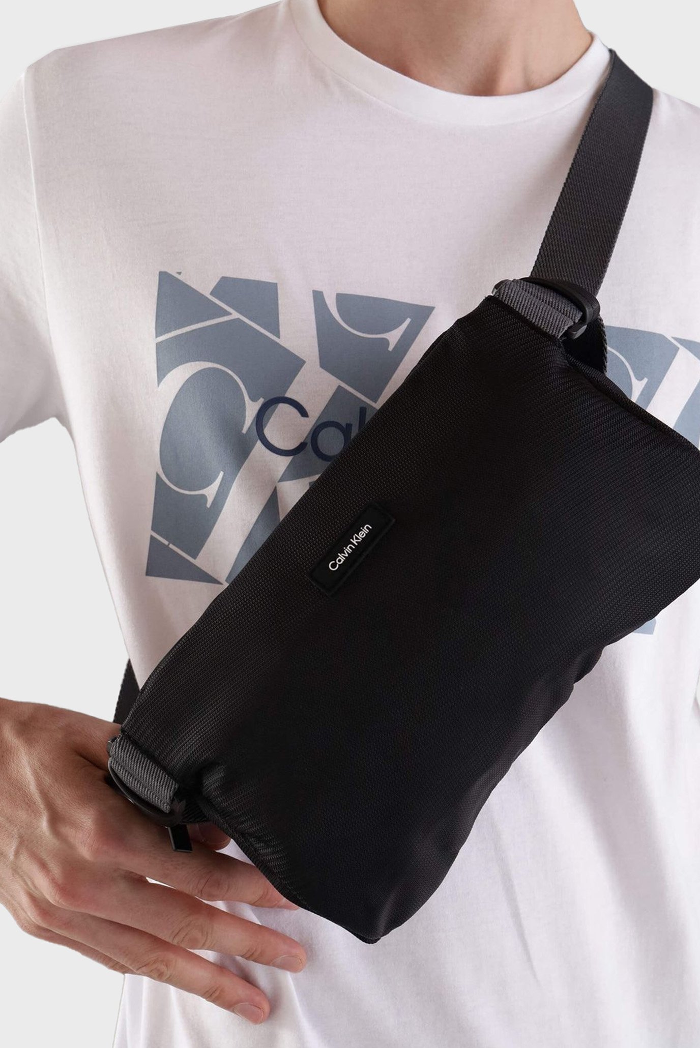Поясная сумка CK ESSENTIAL WAISTBAG 2