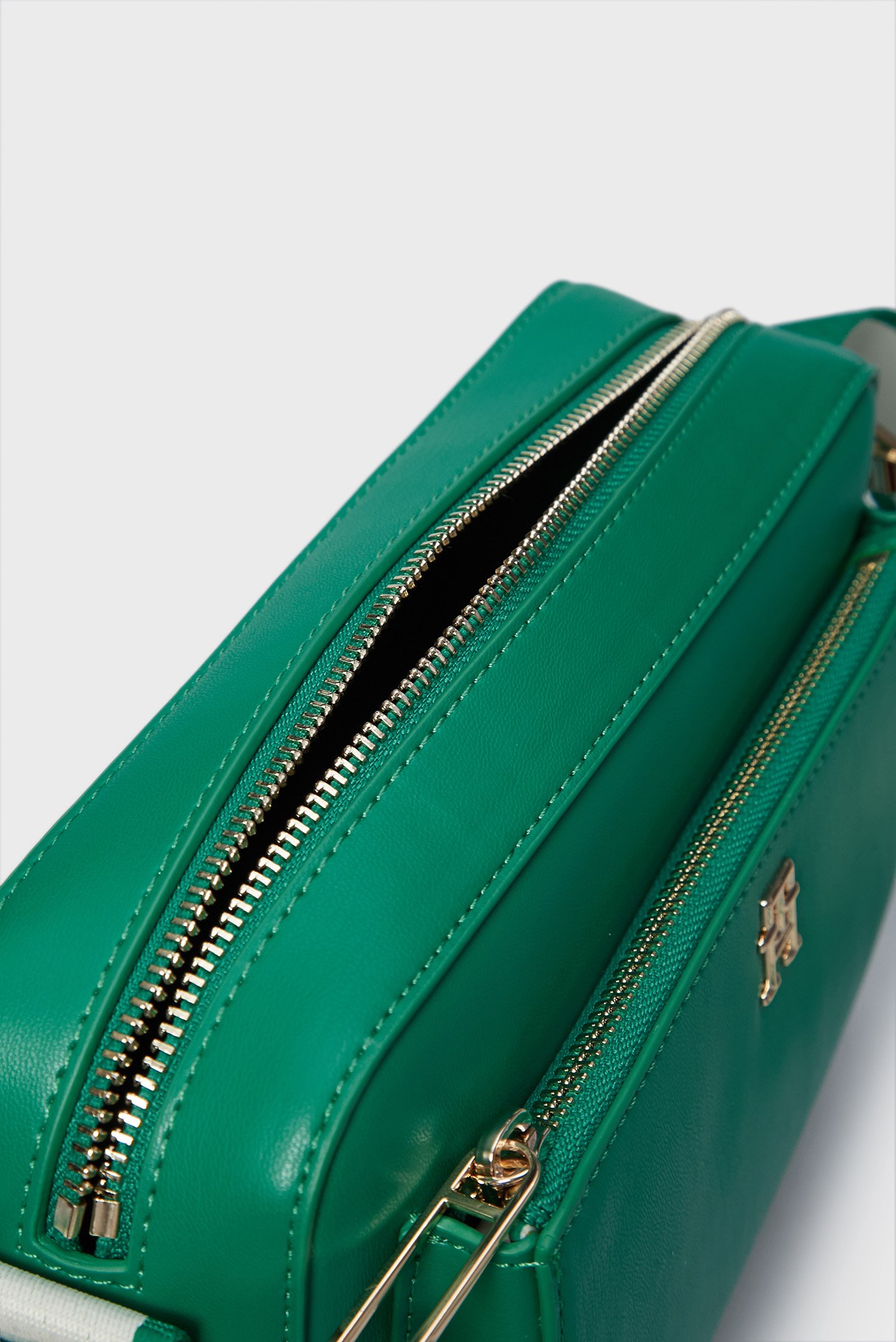 Сумка ICONIC TOMMY CAMERA BAG 2