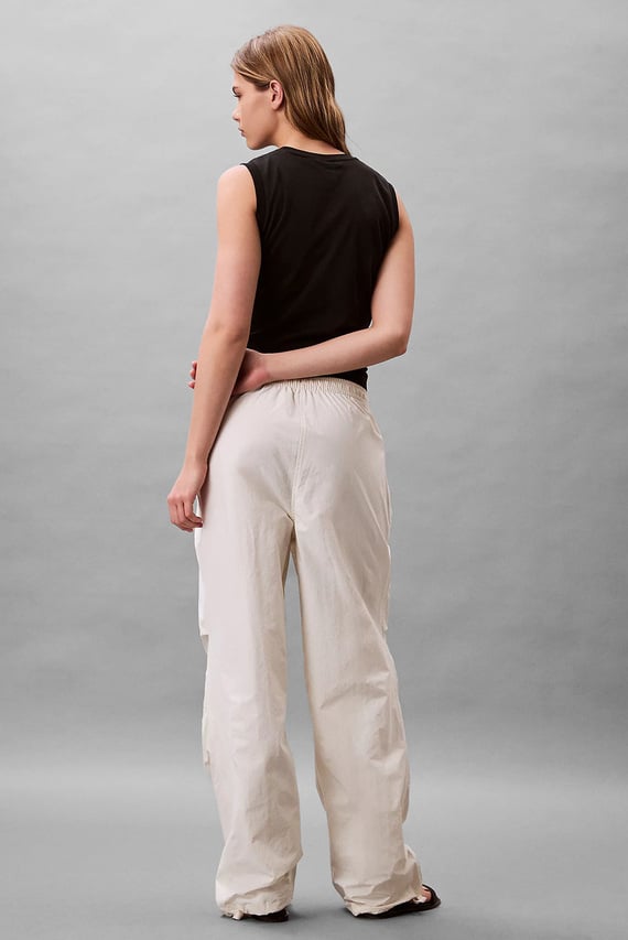 Штаны CRINKLE NYLON PARACHUTE PANTS Штаны CRINKLE NYLON PARACHUTE PANTS