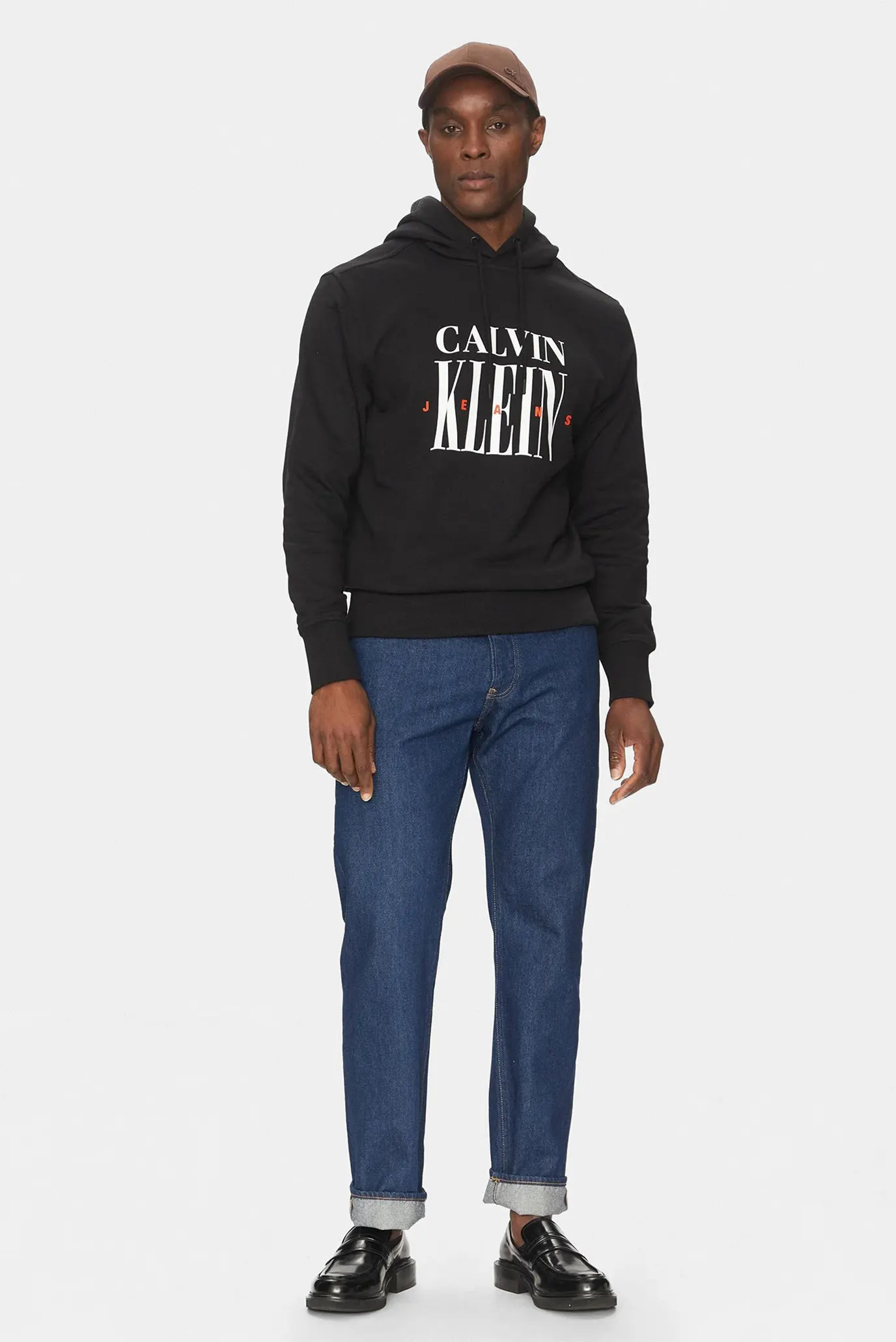 Худи SERIF FONT GRAPHIC HOODIE 2