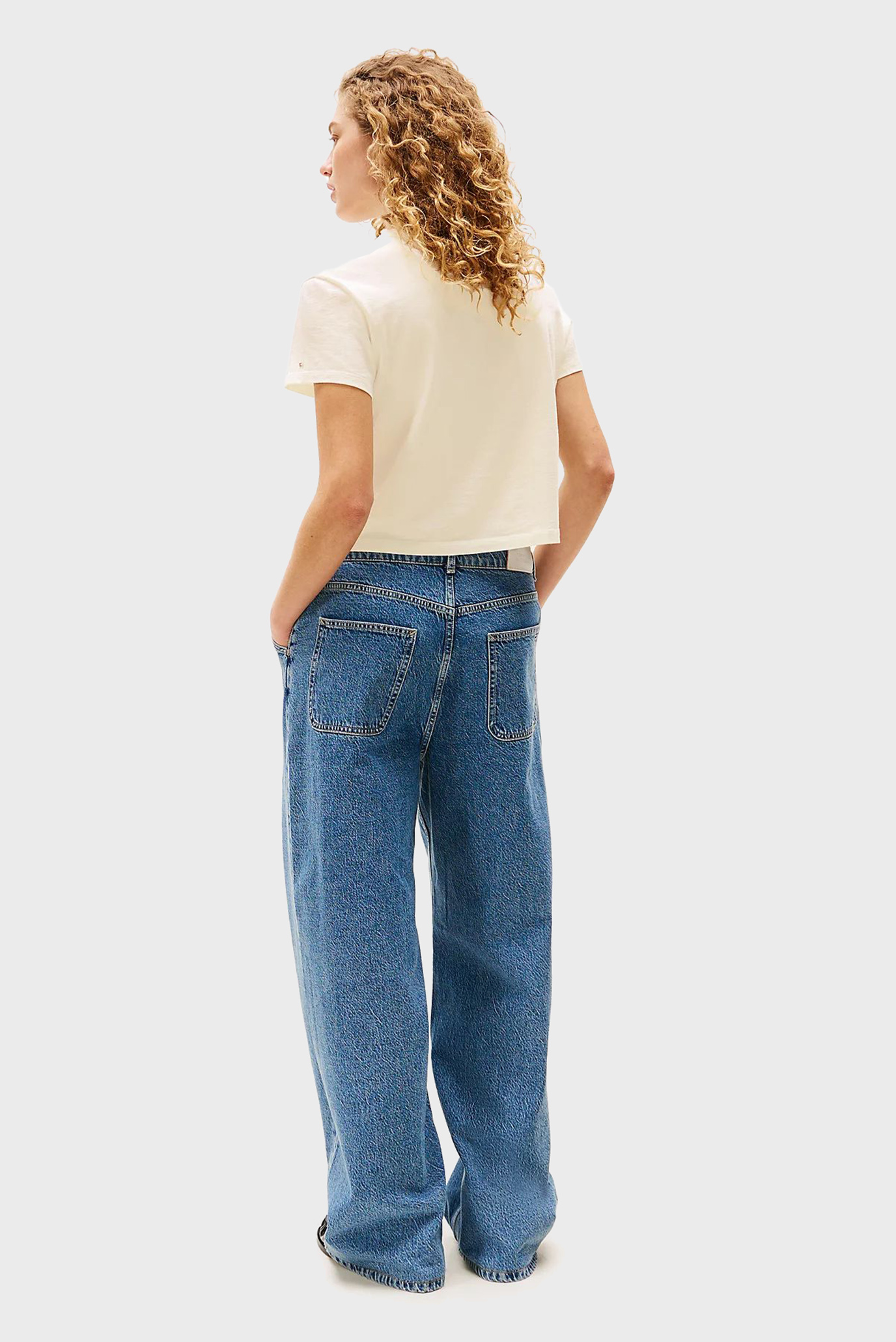 Женская бежевая футболка TH х SRG 3