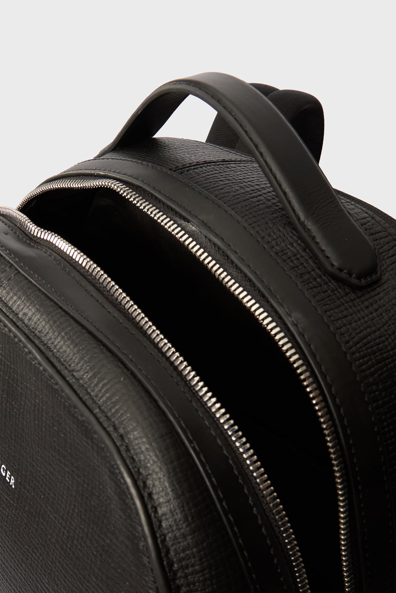 Рюкзак TH BUSINESS LEATHER BACKPACK 6